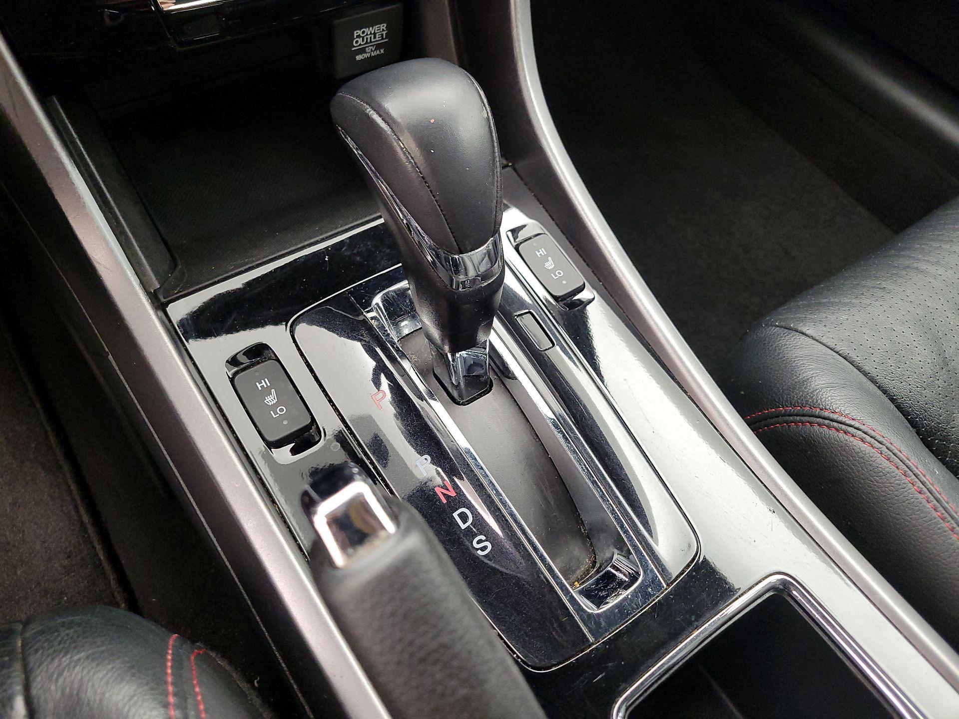 Thumbnail: 2017 Honda Accord - 17