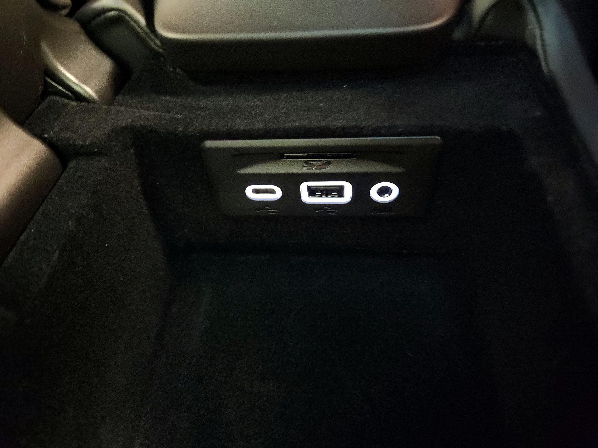 Thumbnail: 2022 Chevrolet Corvette - 19