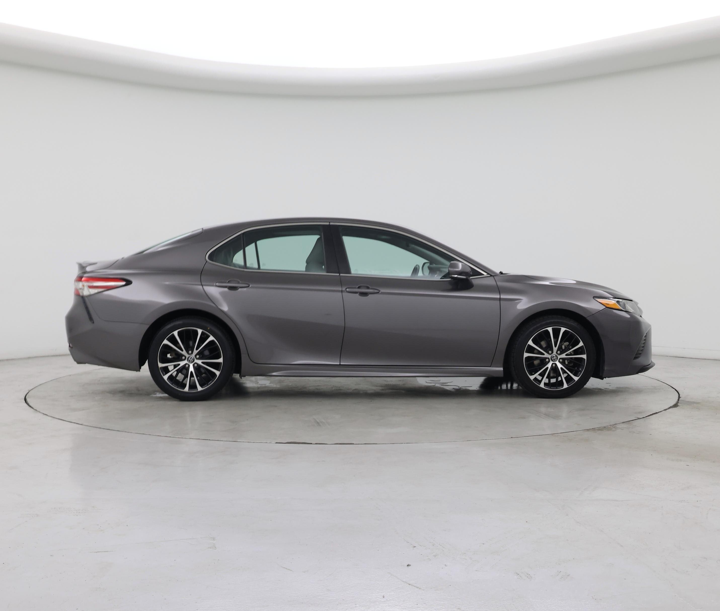 Thumbnail: 2018 Toyota Camry - 7