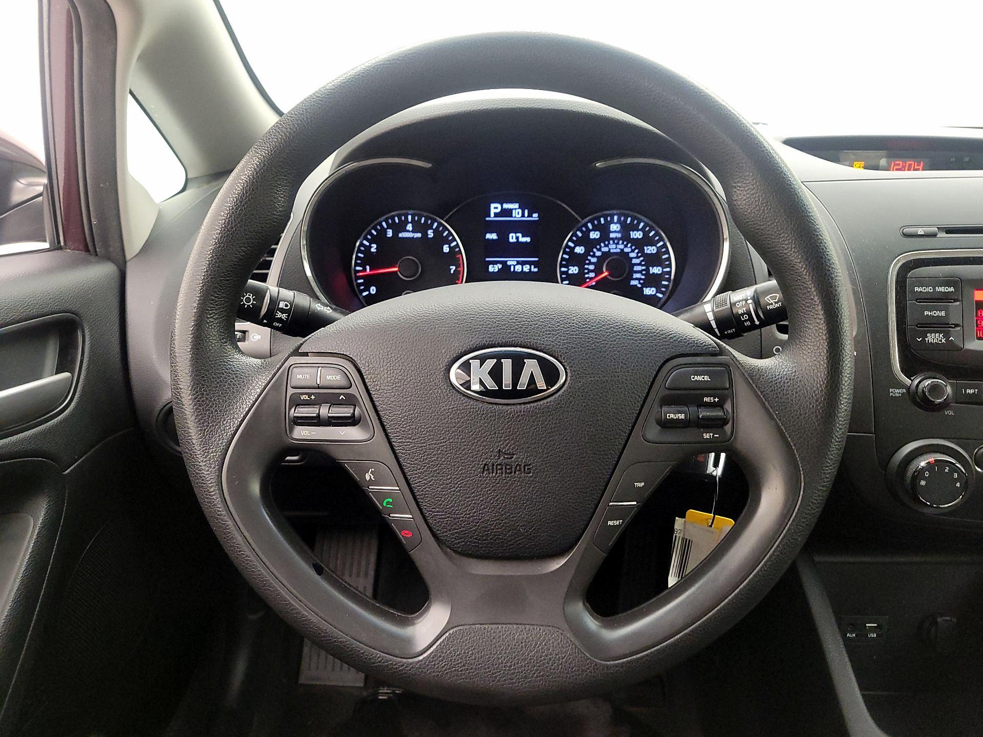 Thumbnail: 2018 Kia Forte - 10