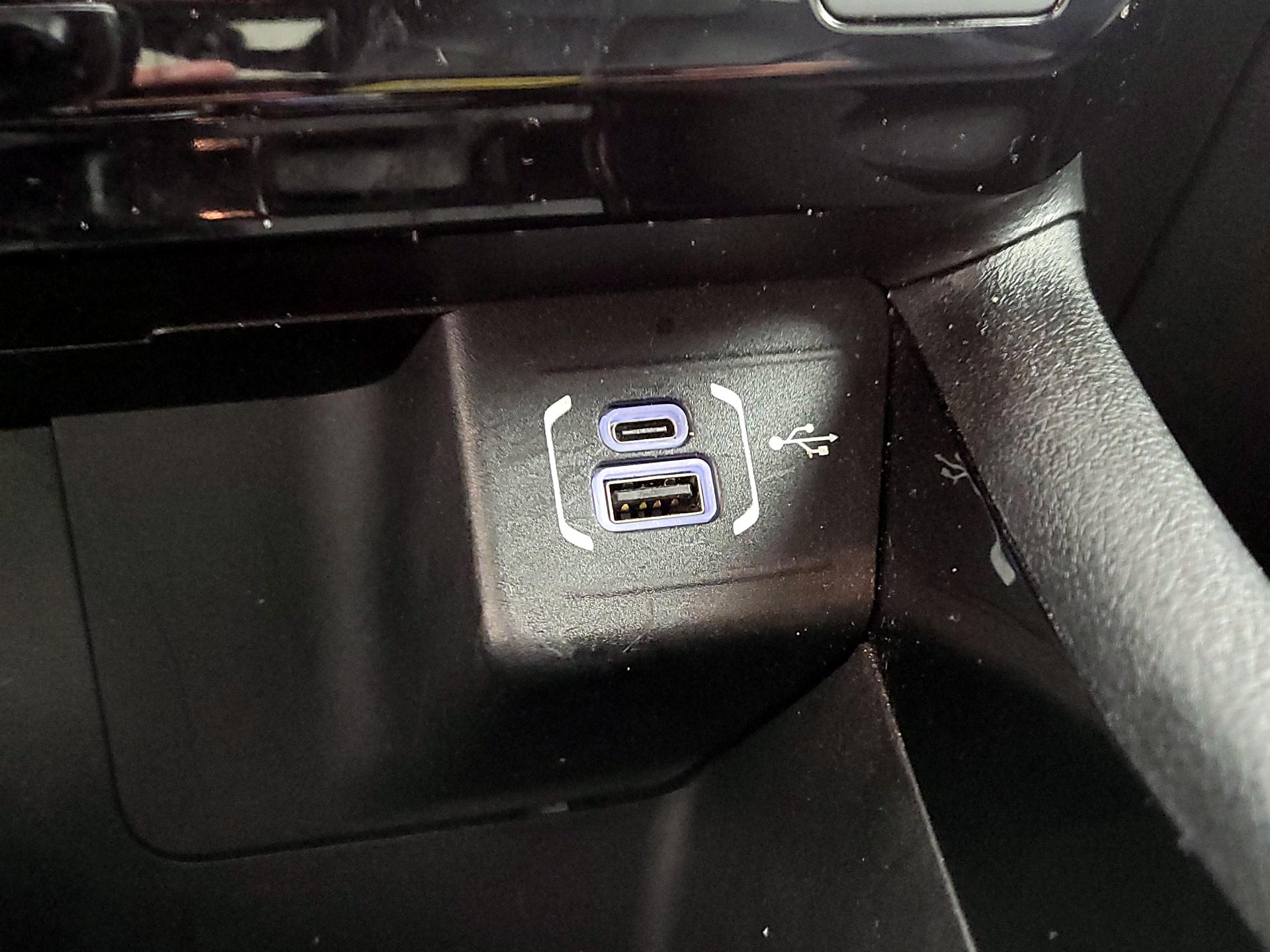 Thumbnail: 2022 Jeep Compass - 18