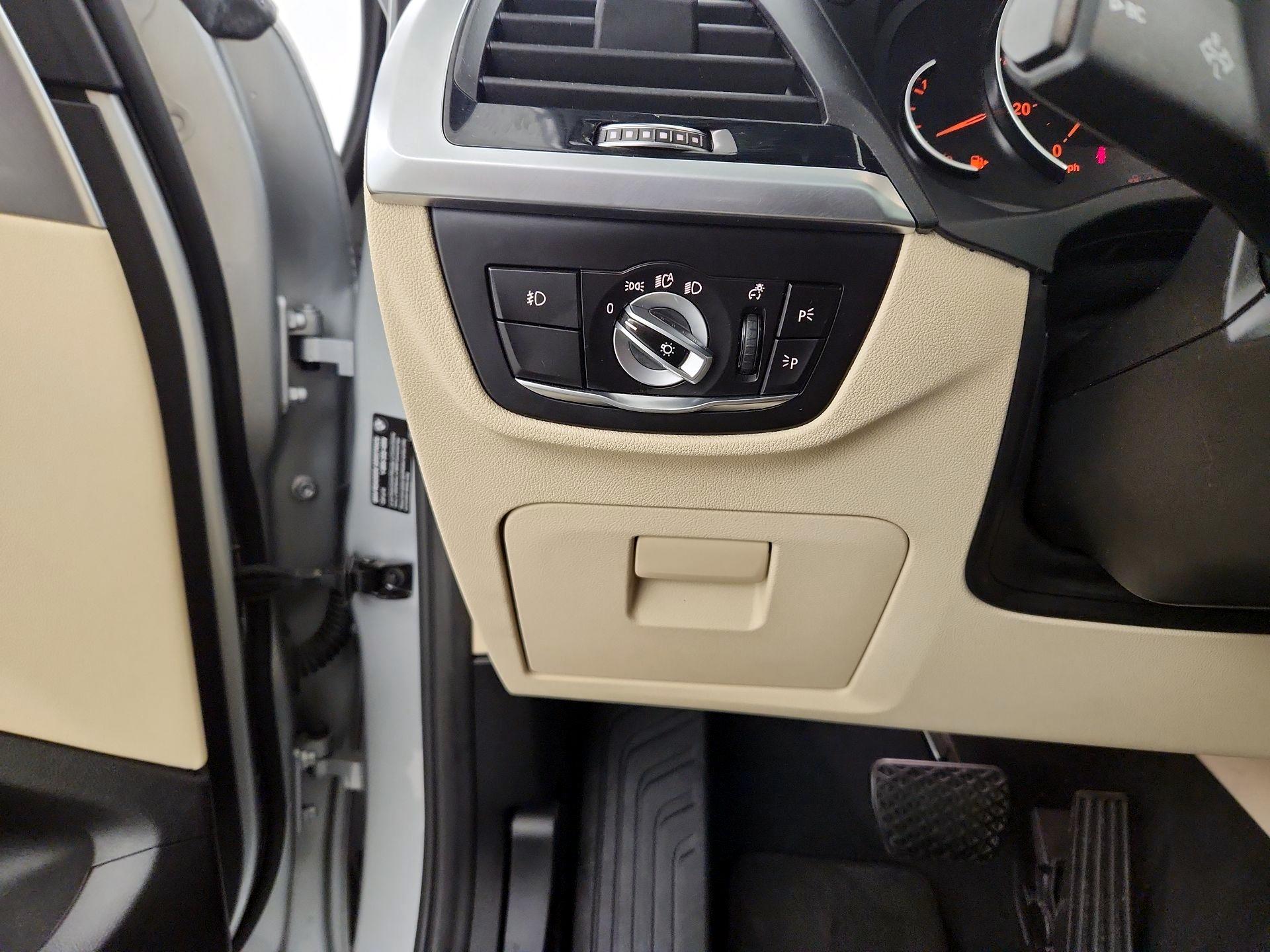 Thumbnail: 2021 BMW X3 - 13