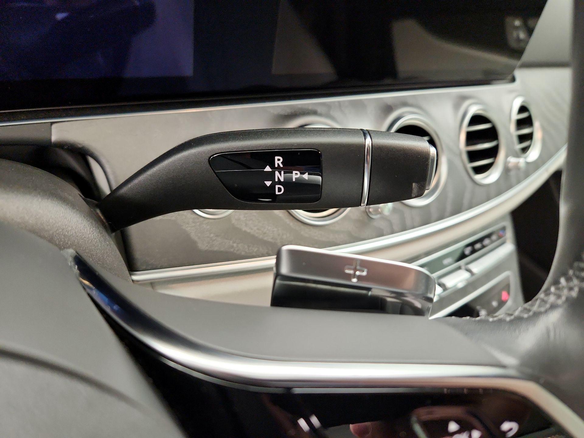 Thumbnail: 2022 Mercedes-Benz E-Class - 18