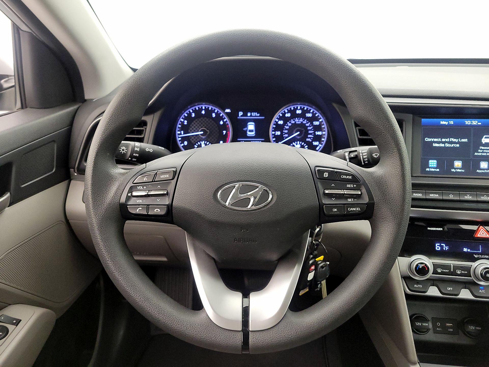 Thumbnail: 2020 Hyundai Elantra - 10