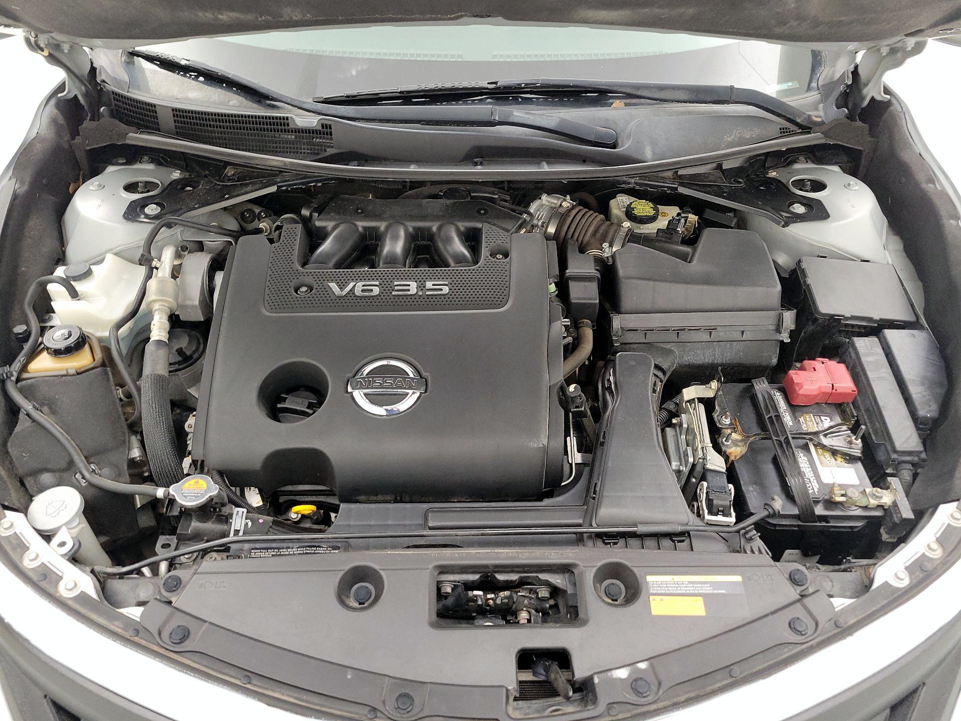 Thumbnail: 2015 Nissan Altima - 17