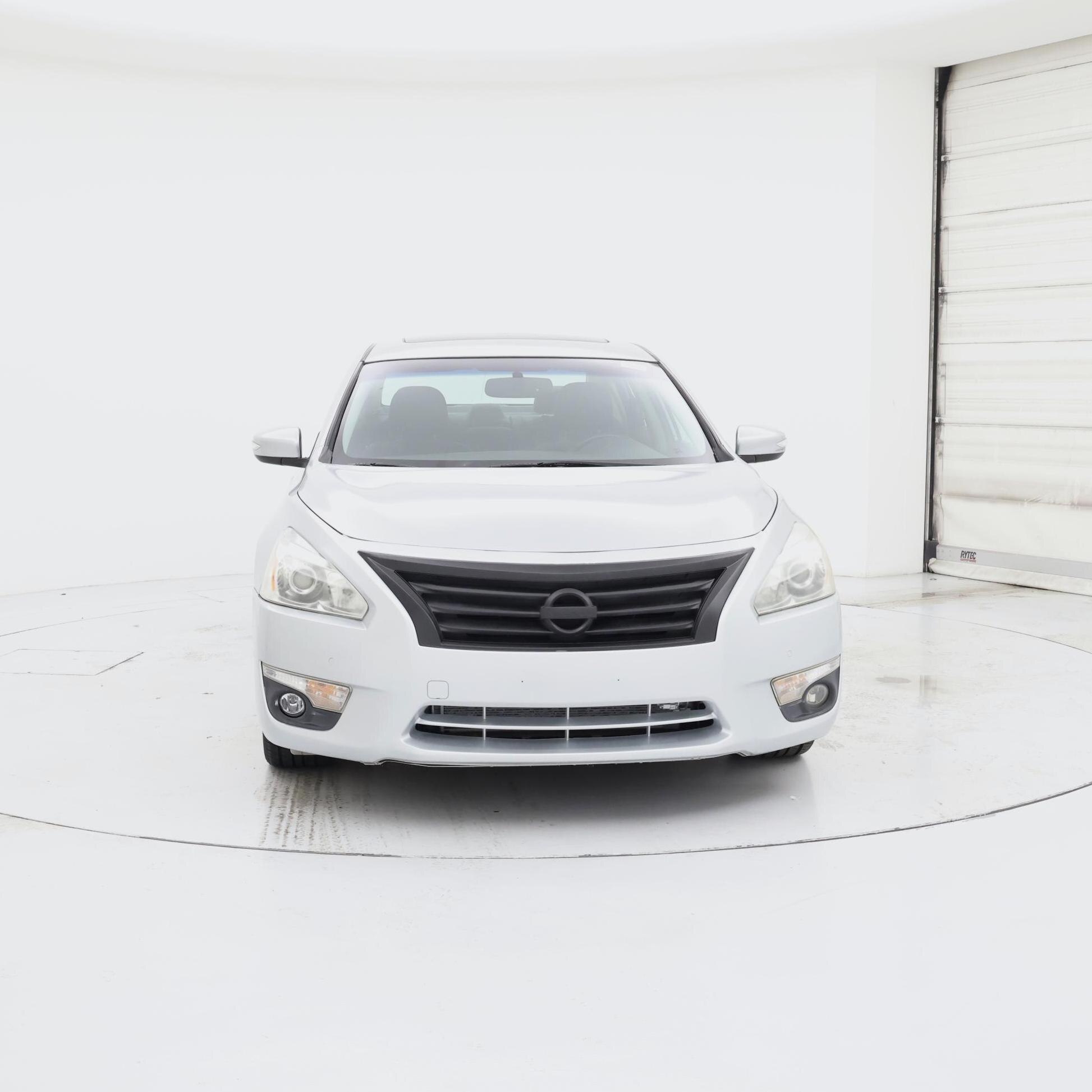 Thumbnail: 2015 Nissan Altima - 5
