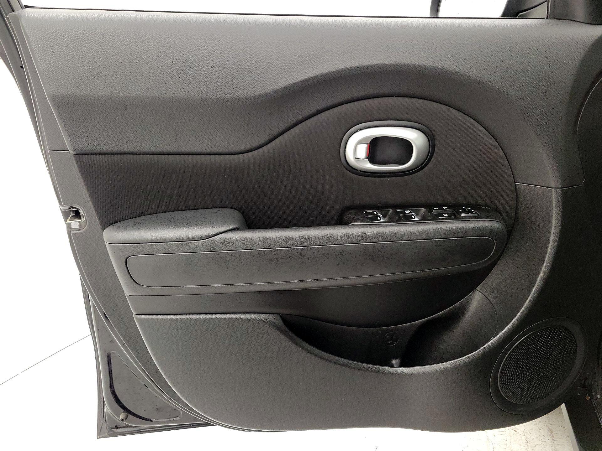 Thumbnail: 2018 Kia Soul - 12