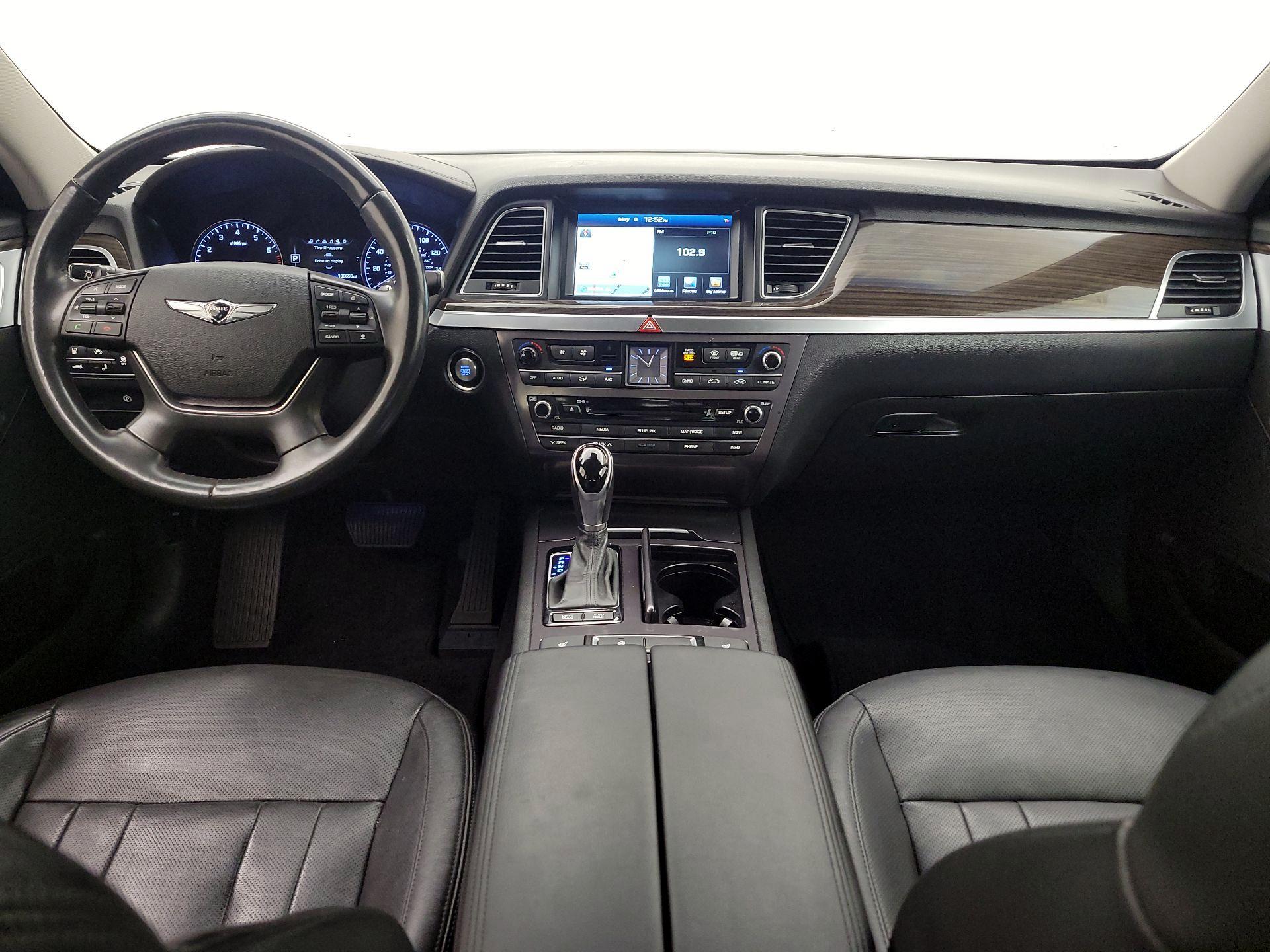 Thumbnail: 2017 Genesis G80 - 9