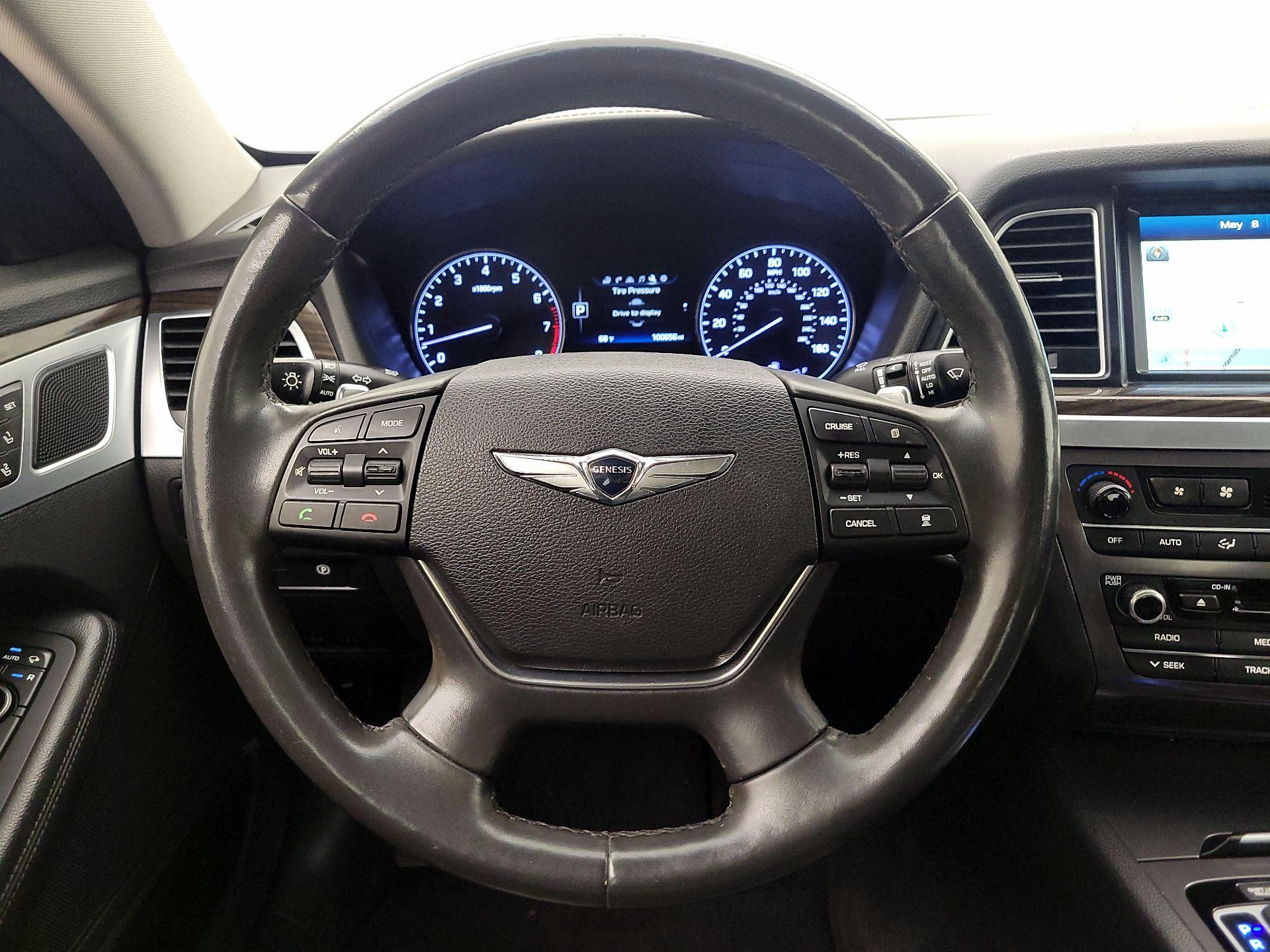 Thumbnail: 2017 Genesis G80 - 10