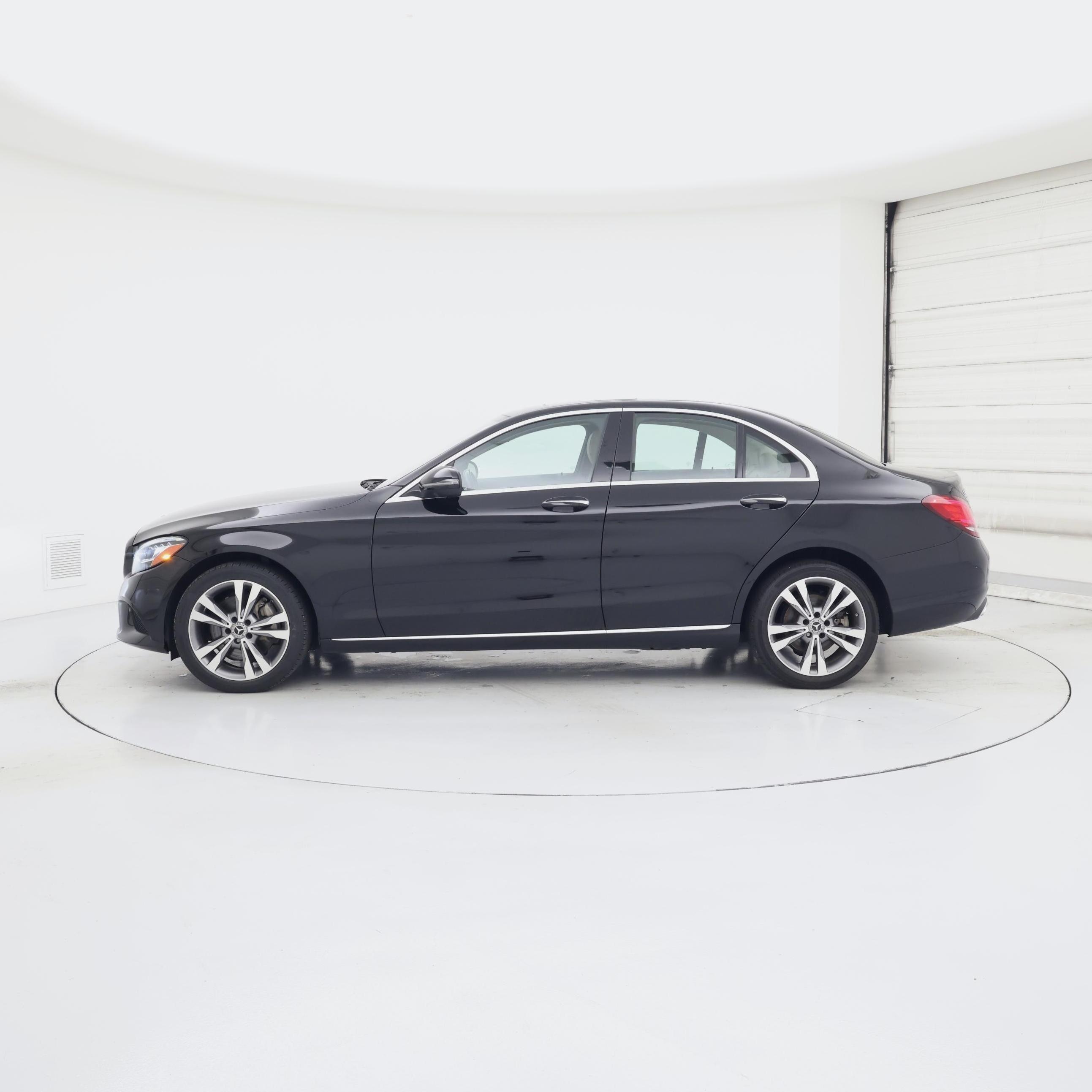 Thumbnail: 2021 Mercedes-Benz C-Class - 3