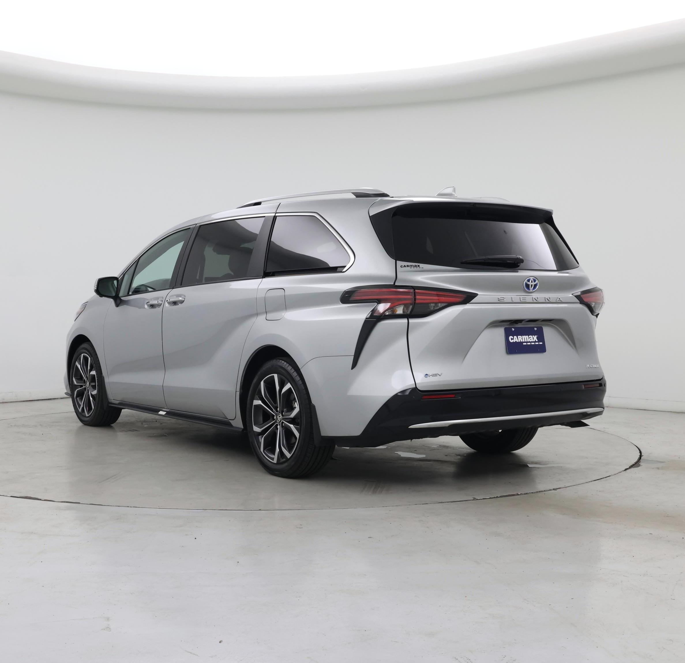 Thumbnail: 2025 Toyota Sienna - 2