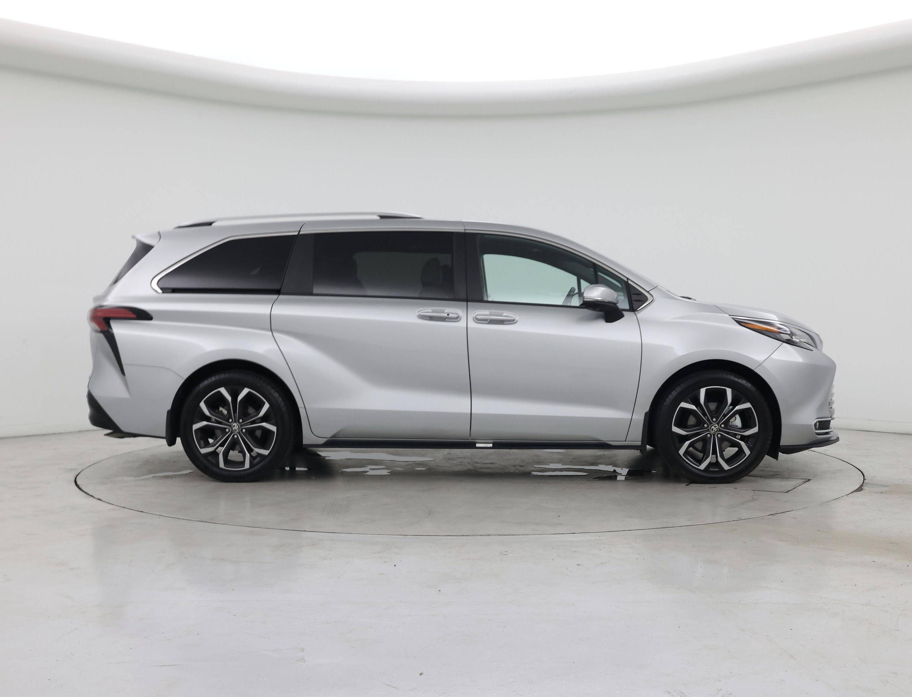 Thumbnail: 2025 Toyota Sienna - 7