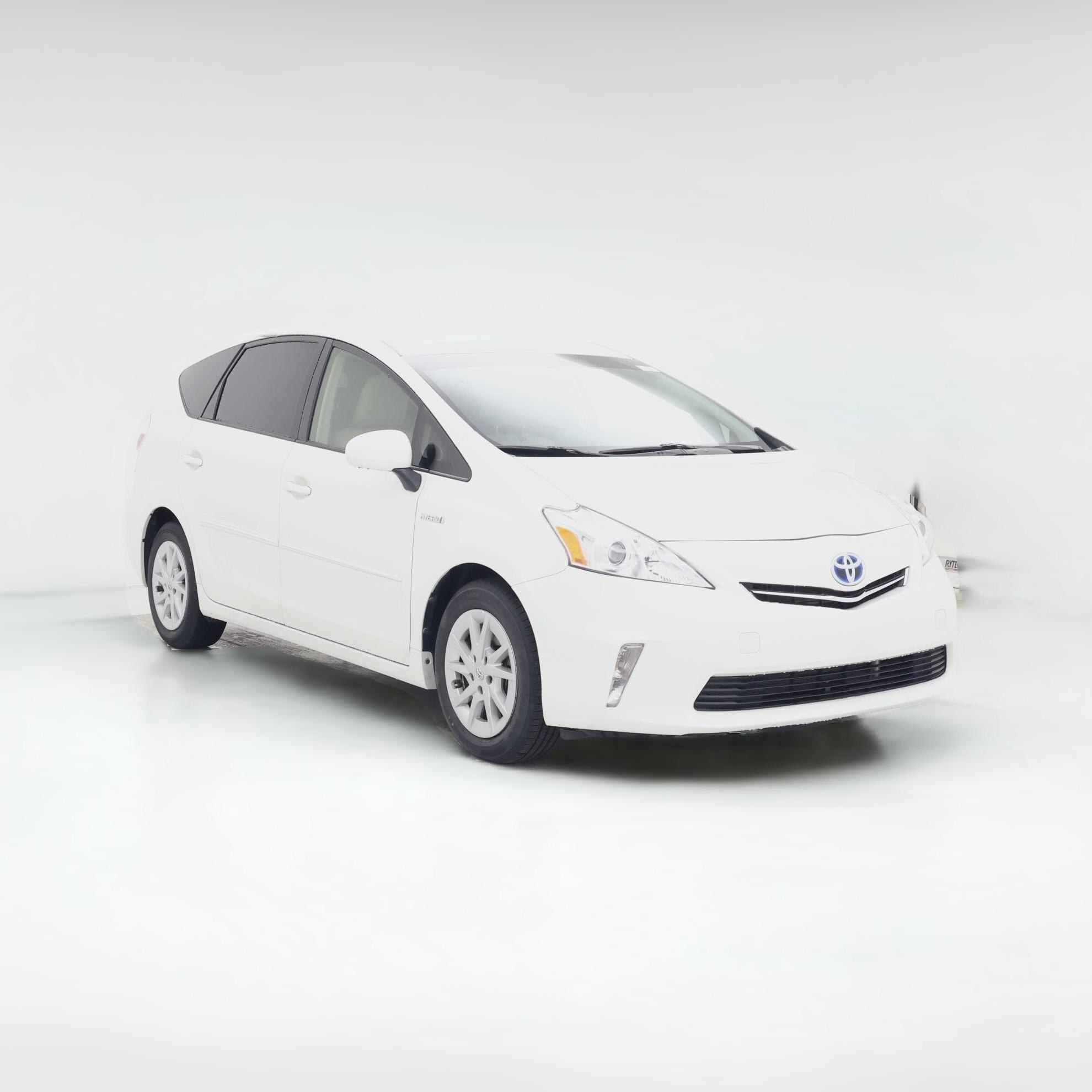 Thumbnail: 2014 Toyota Prius v - 1