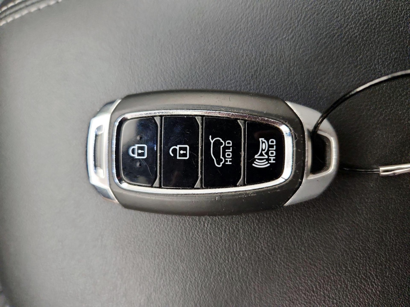 2020 Hyundai Santa Fe Limited - Photo 23