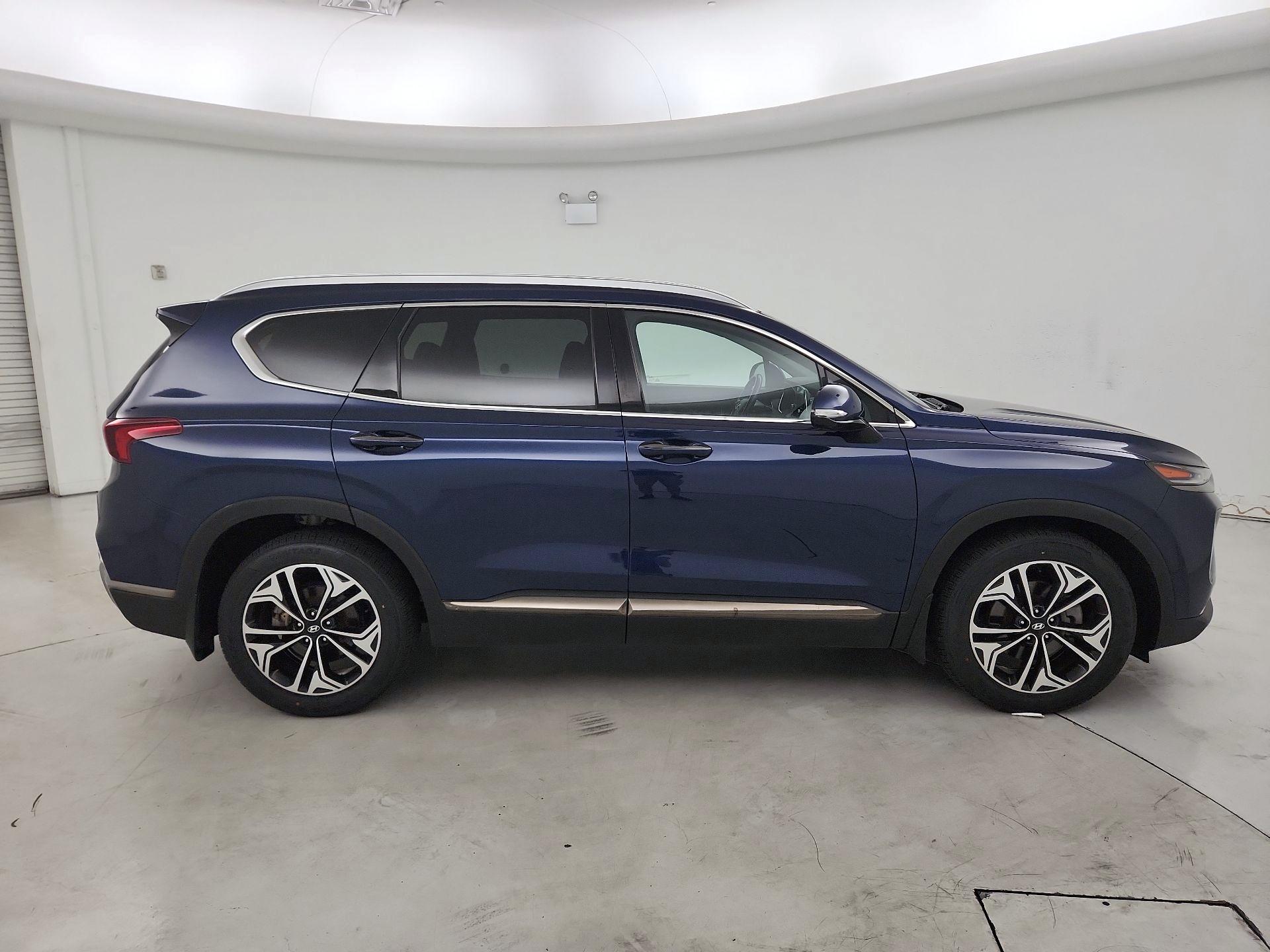 Thumbnail: 2020 Hyundai Santa Fe - 4