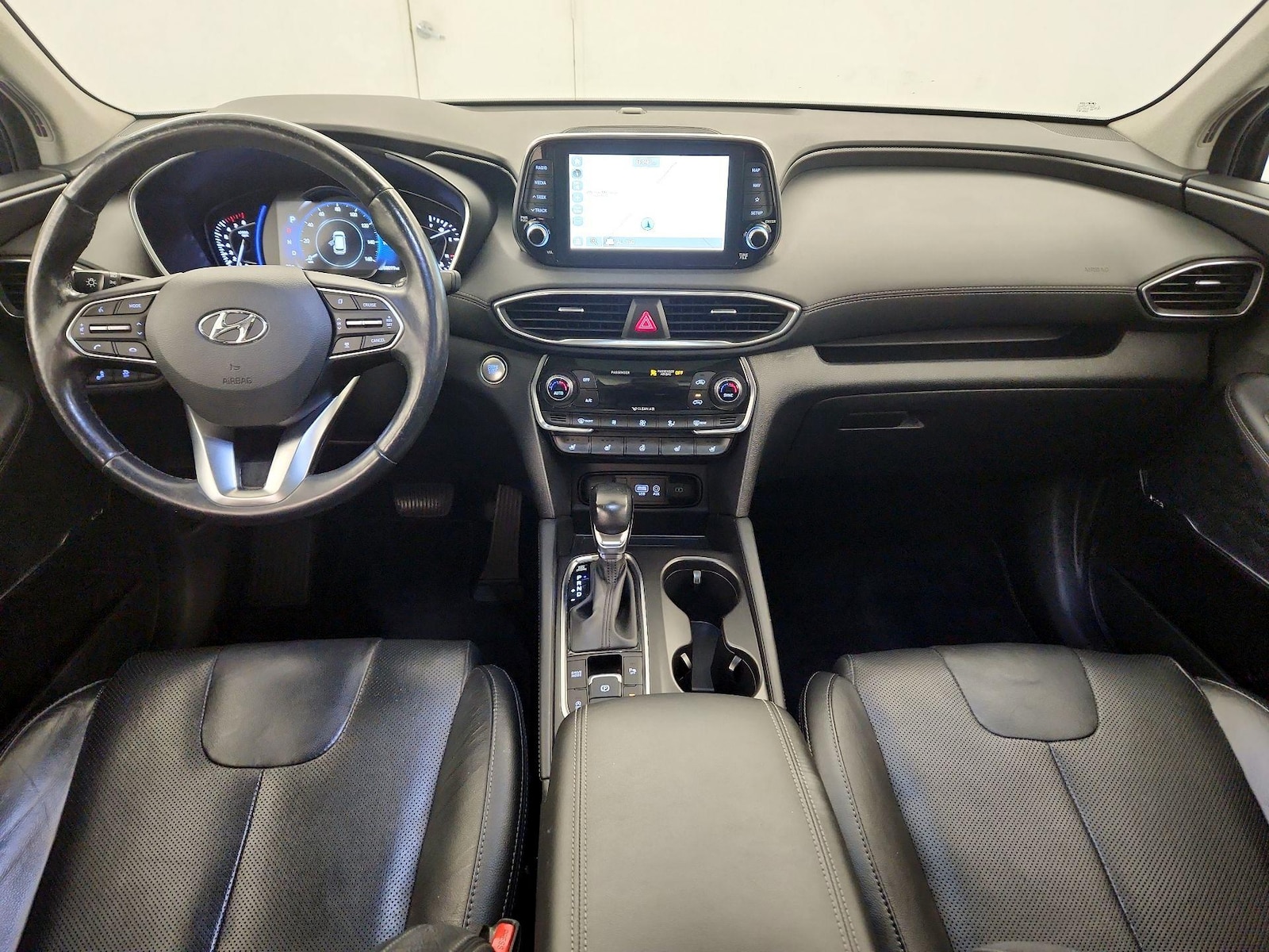 2020 Hyundai Santa Fe Limited - Photo 8
