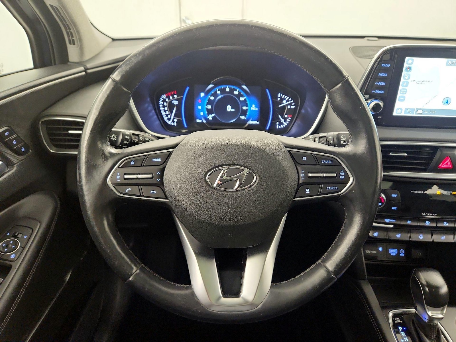 2020 Hyundai Santa Fe Limited - Photo 9
