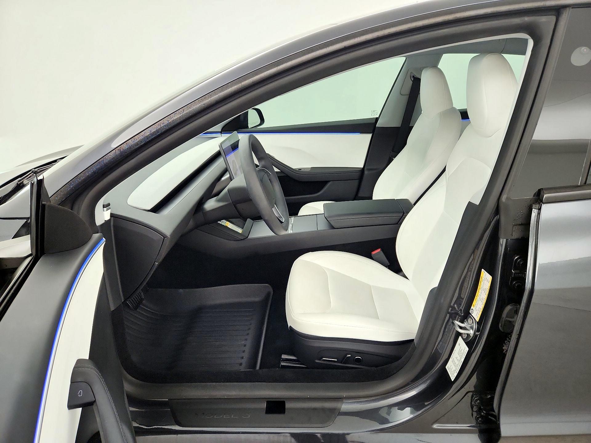 Thumbnail: 2025 Tesla Model 3 - 11