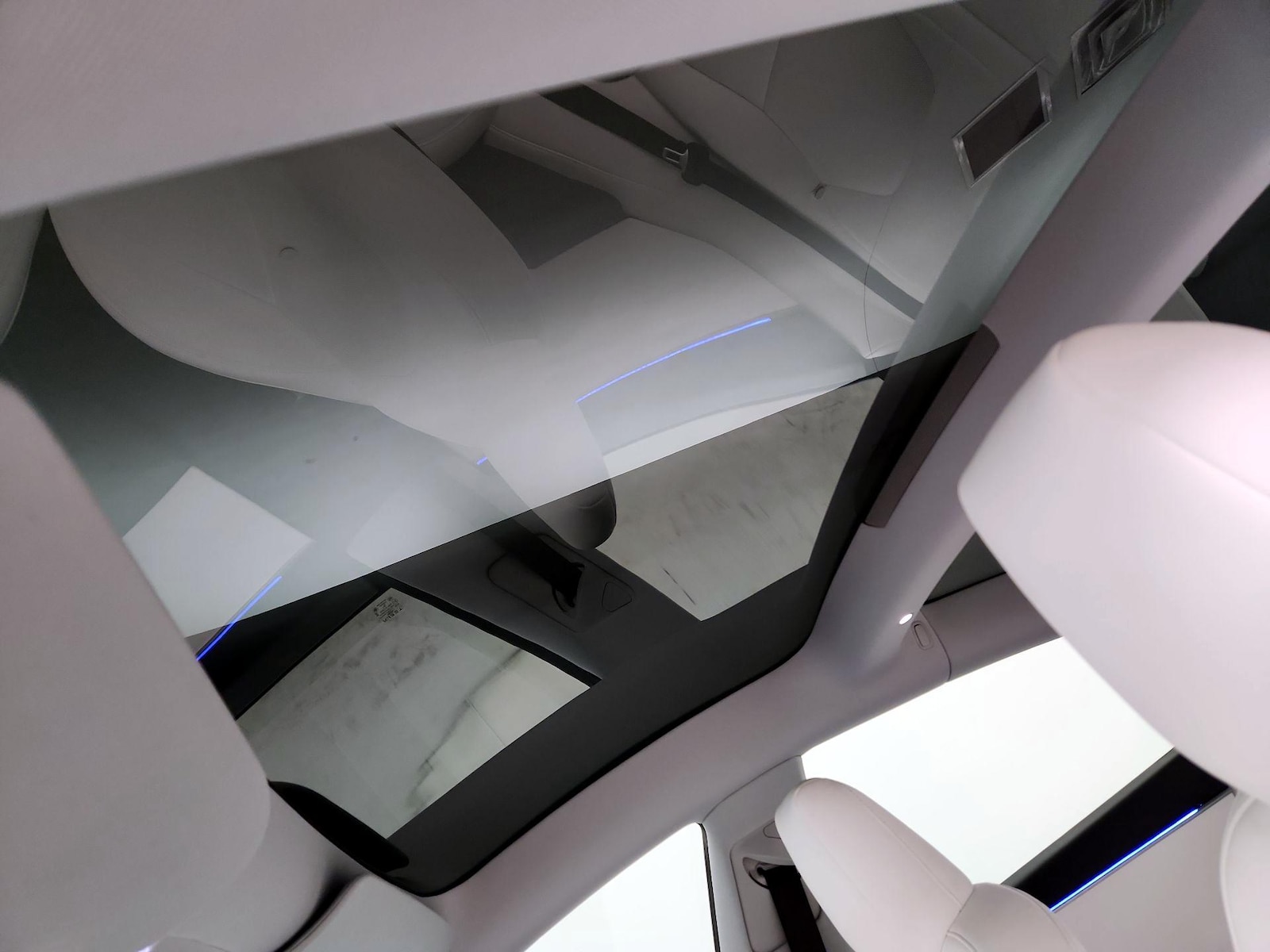 2025 Tesla Model 3 Long Range - Photo 20