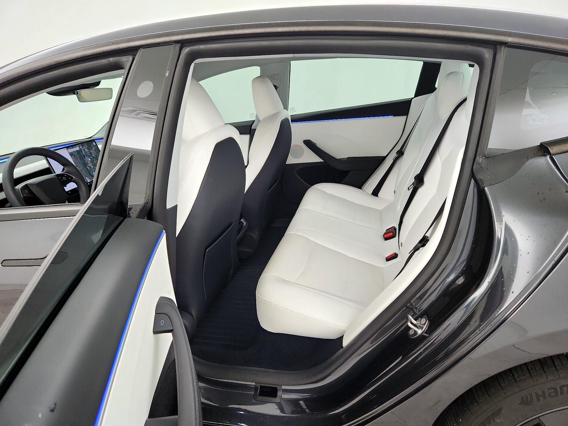 Thumbnail: 2025 Tesla Model 3 - 20
