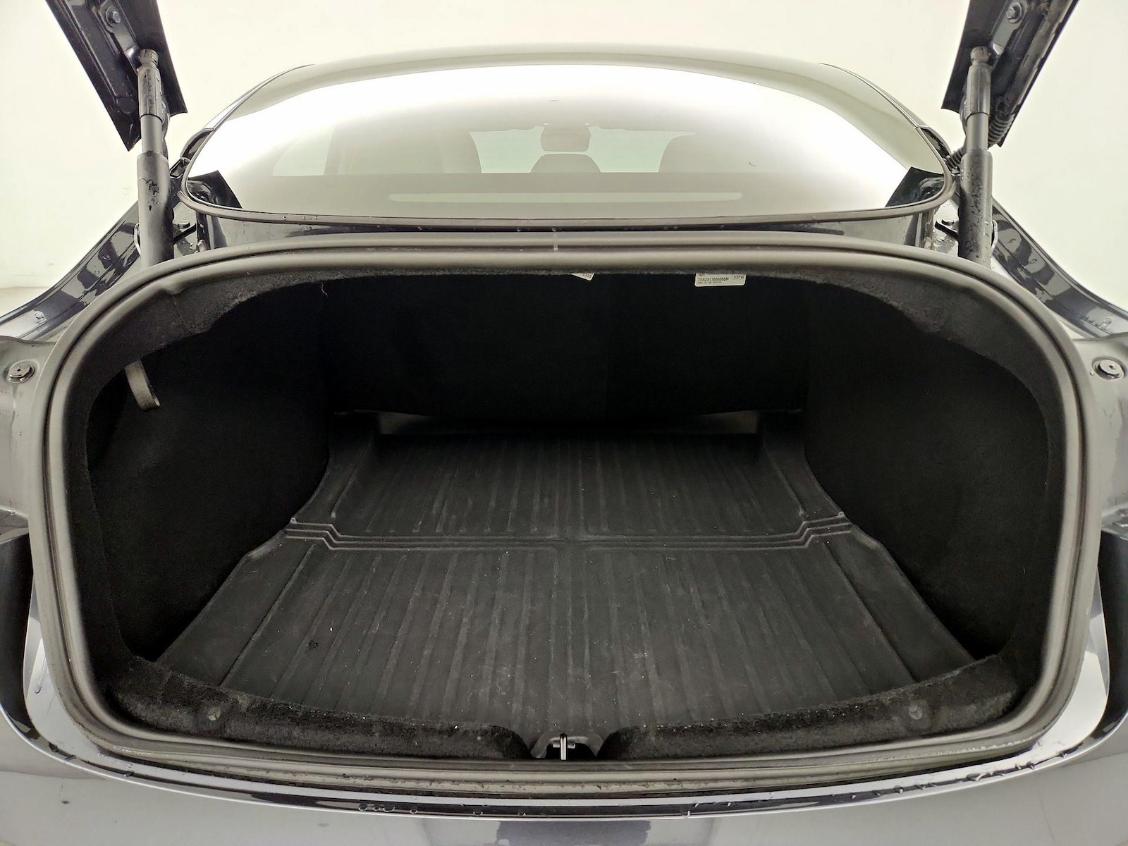 2025 Tesla Model 3 Long Range - Photo 22