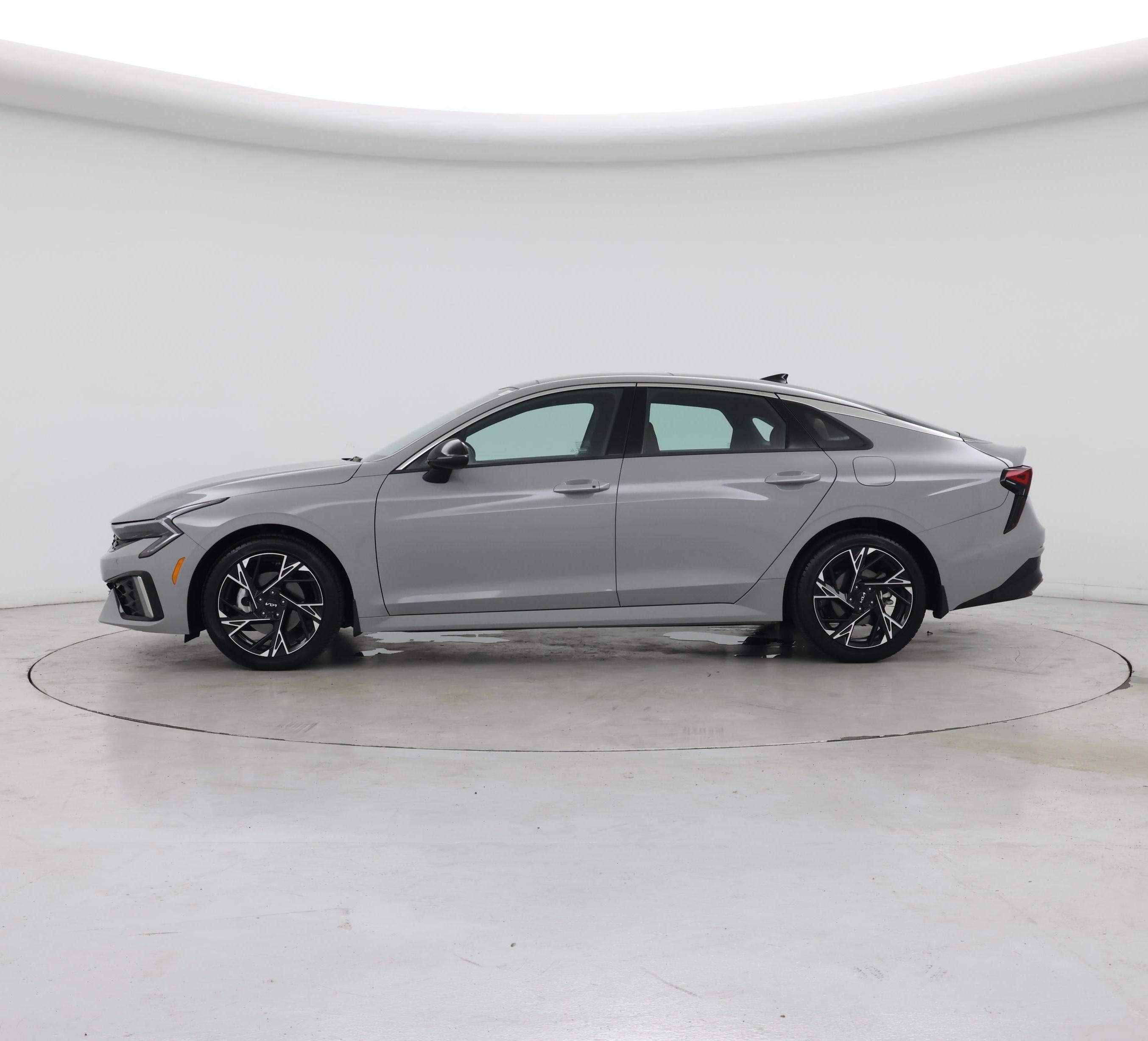 Thumbnail: 2025 Kia K5 - 3