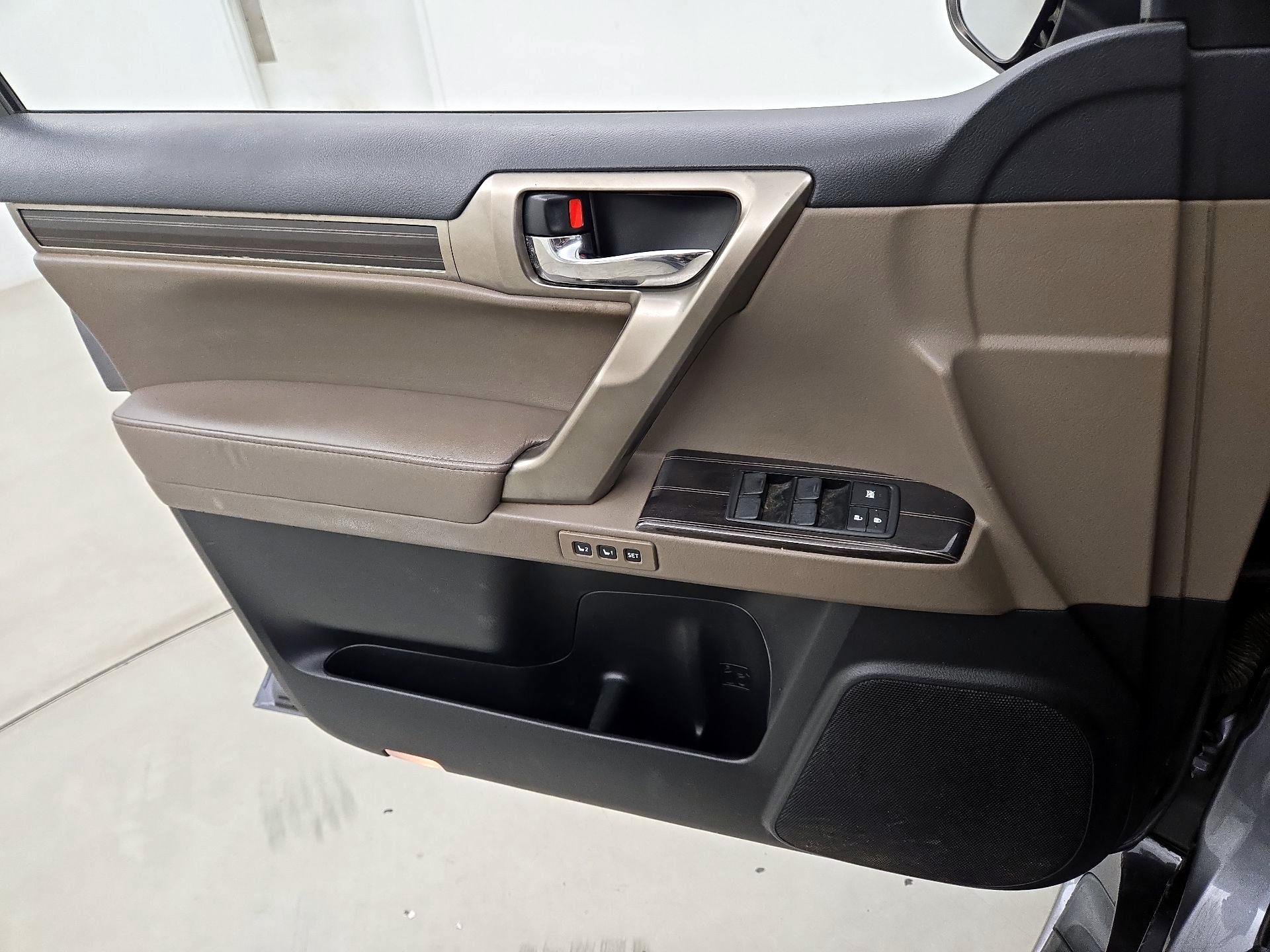 Thumbnail: 2020 Lexus GX - 12