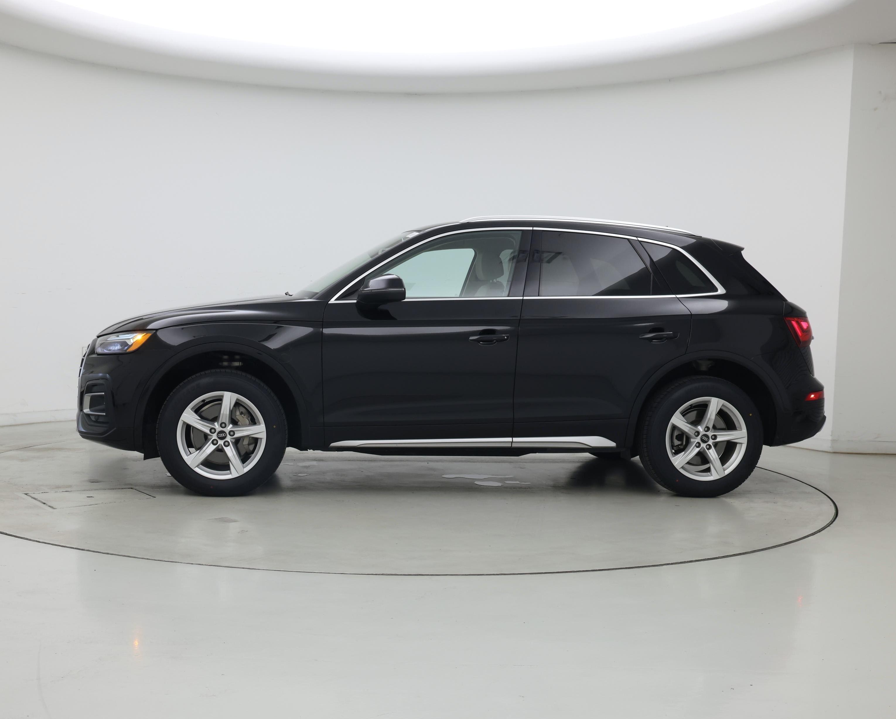 Thumbnail: 2021 Audi Q5 - 3