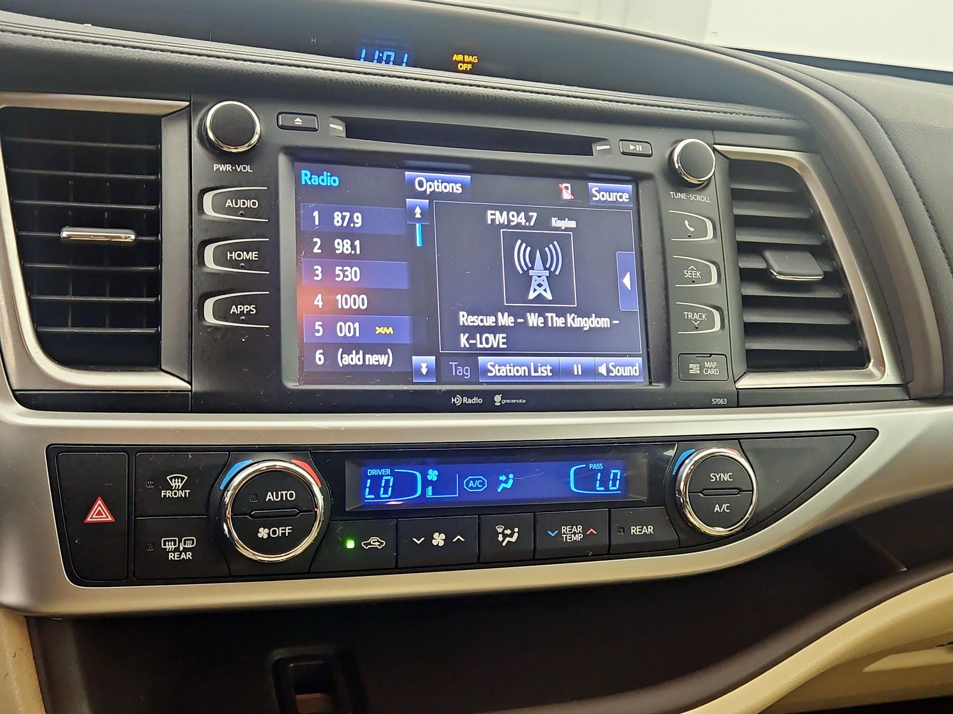 Thumbnail: 2014 Toyota Highlander - 15