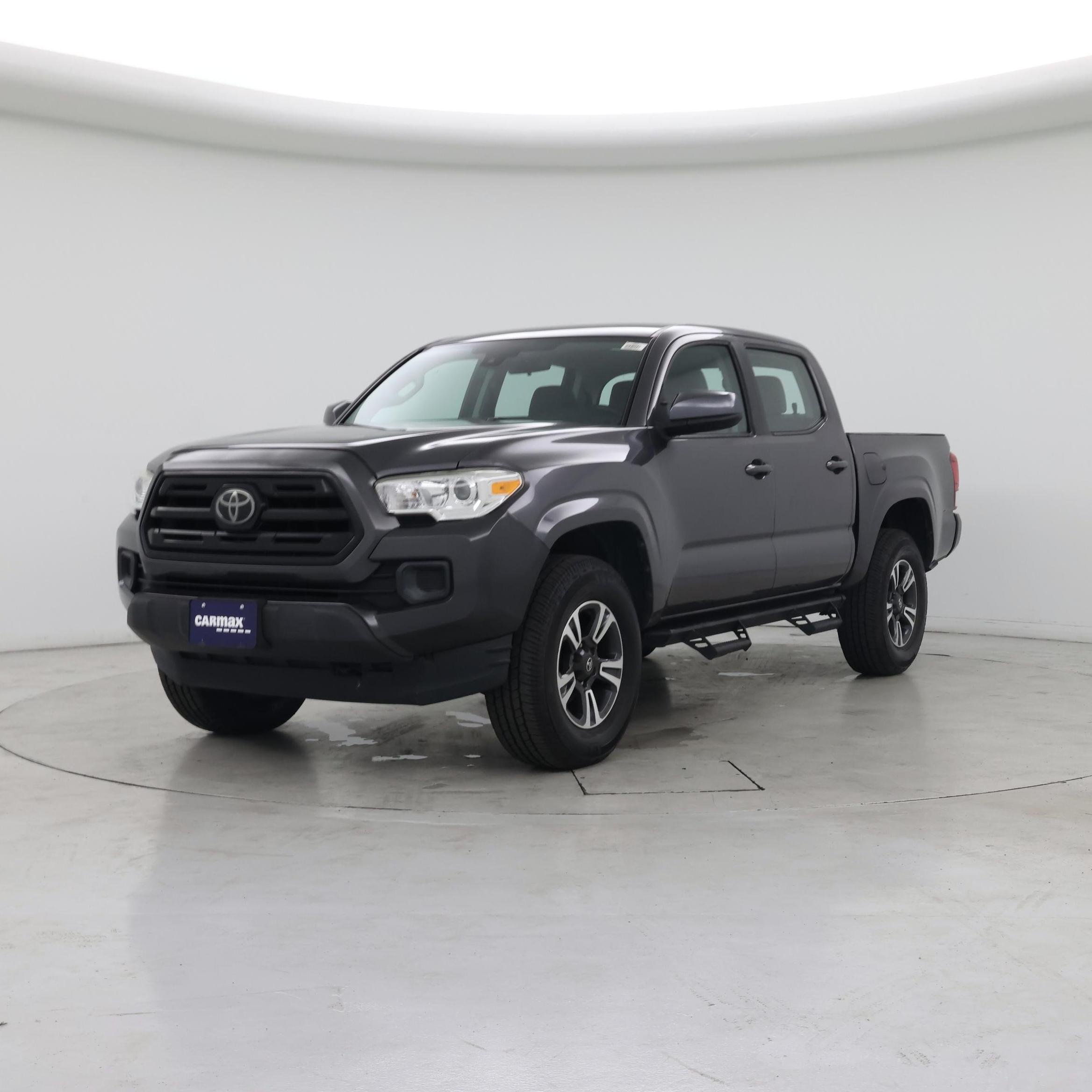 Thumbnail: 2018 Toyota Tacoma - 4
