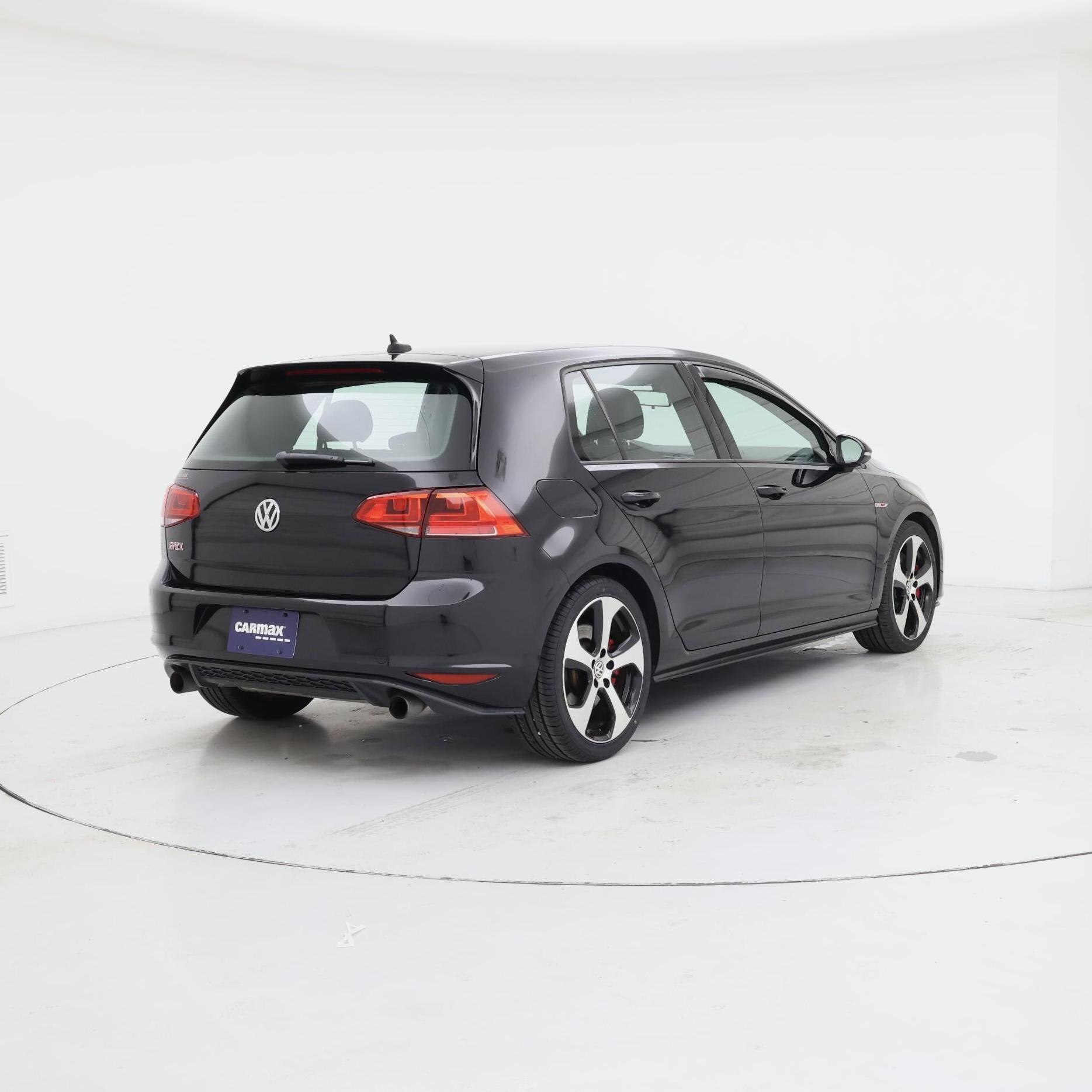 Thumbnail: 2017 Volkswagen Golf - 8