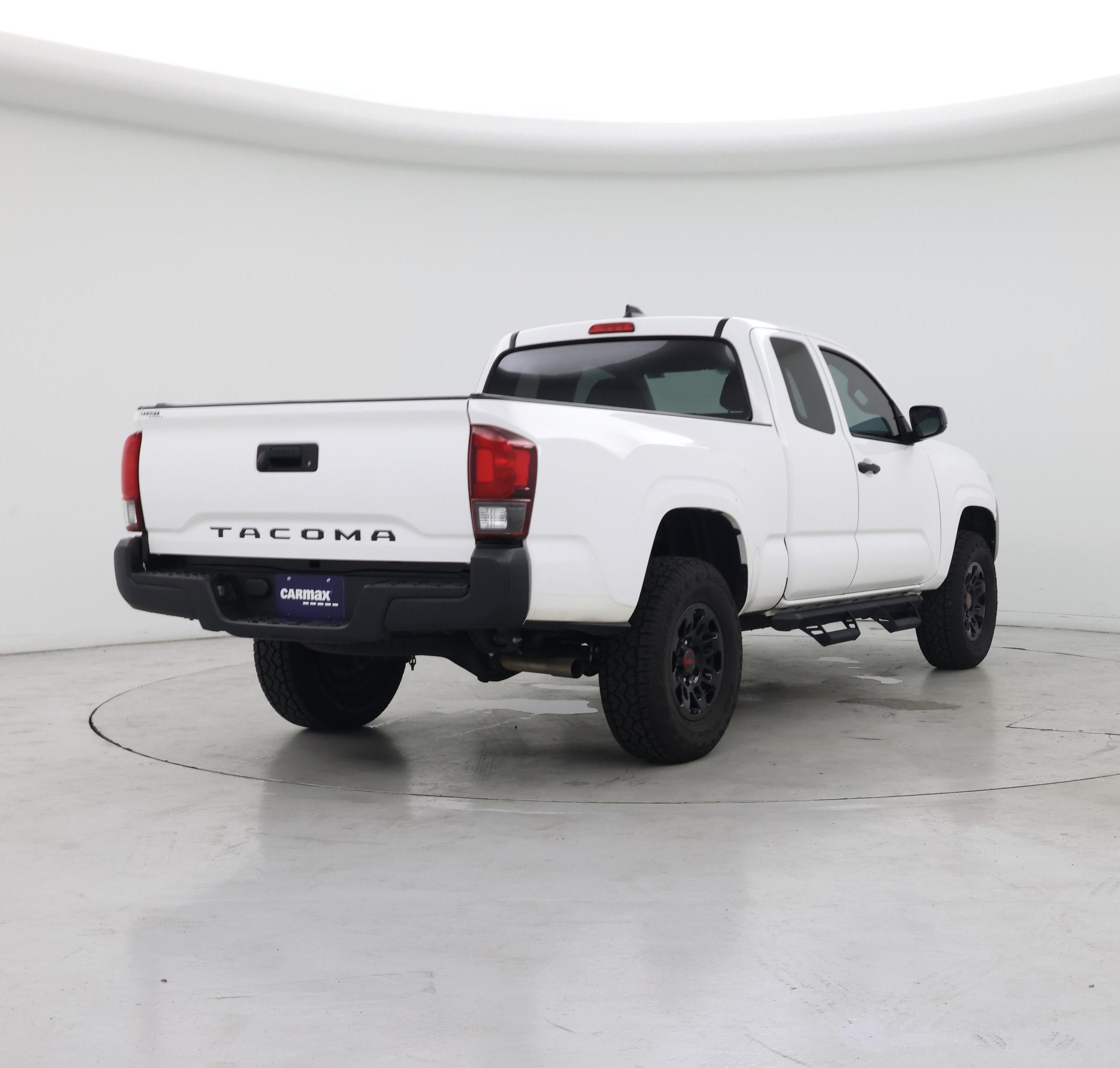 Thumbnail: 2022 Toyota Tacoma - 8