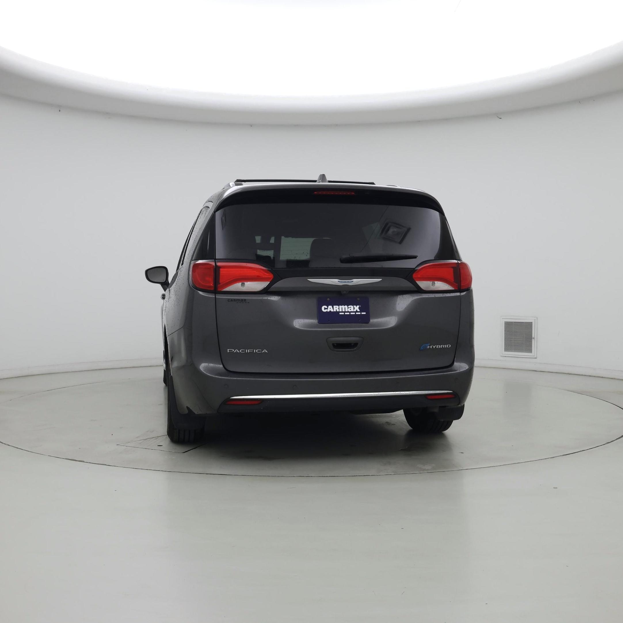Thumbnail: 2018 Chrysler Pacifica - 6