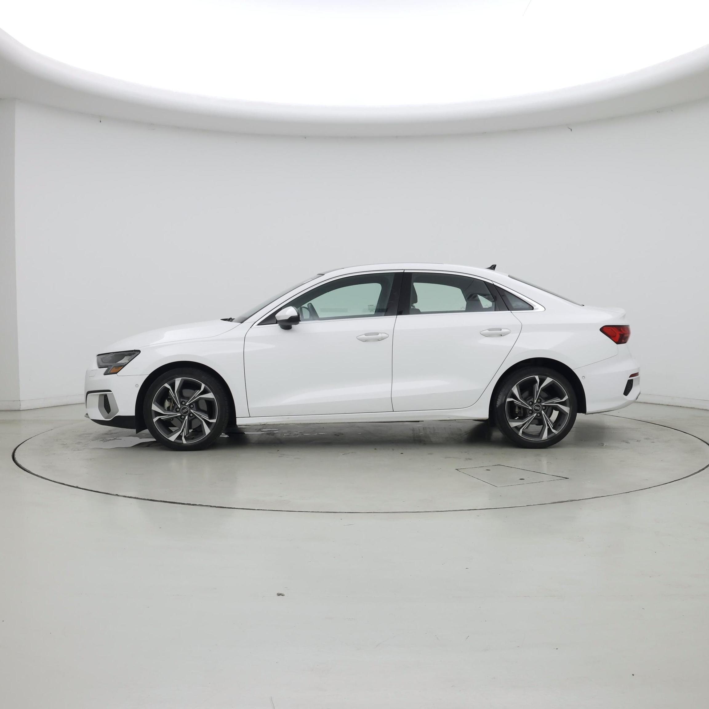 Thumbnail: 2022 Audi A3 - 3