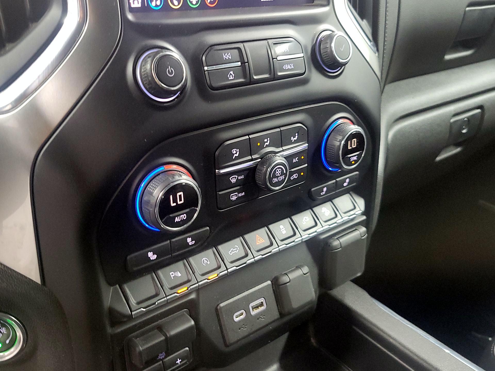 Thumbnail: 2020 Chevrolet Silverado 1500 - 16