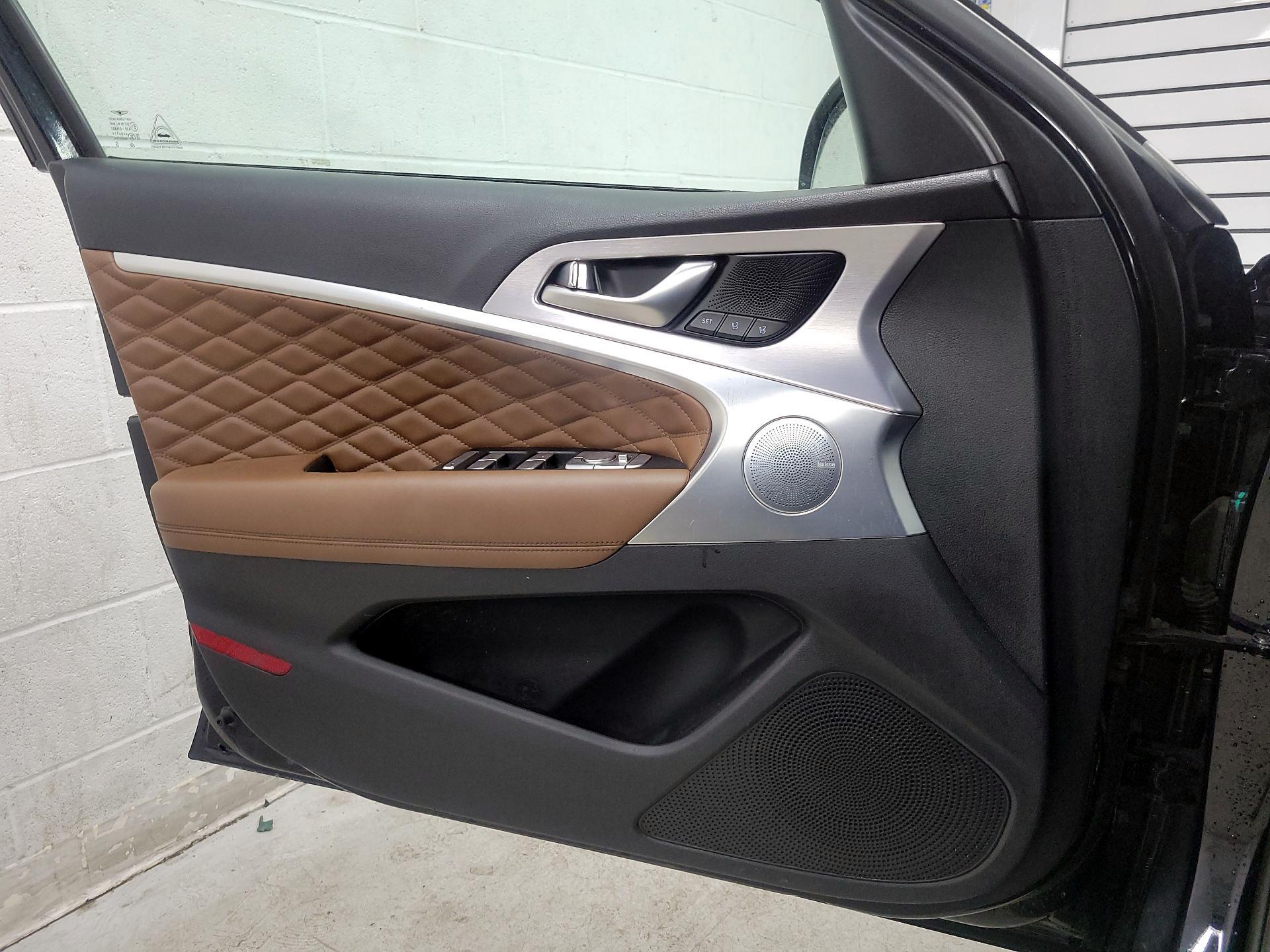 Thumbnail: 2020 Genesis G70 - 12