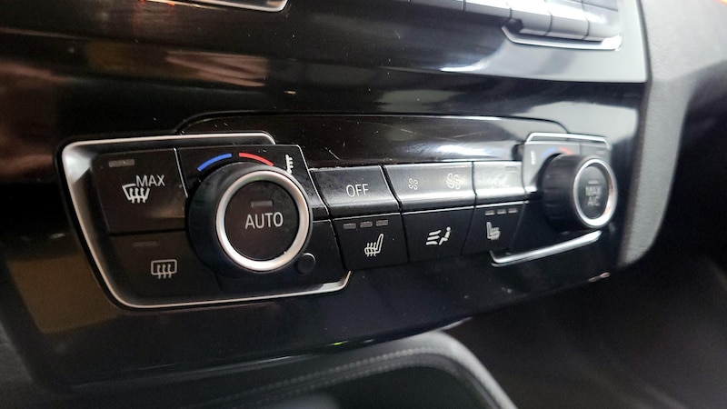 2018 BMW X1 xDrive28i 16