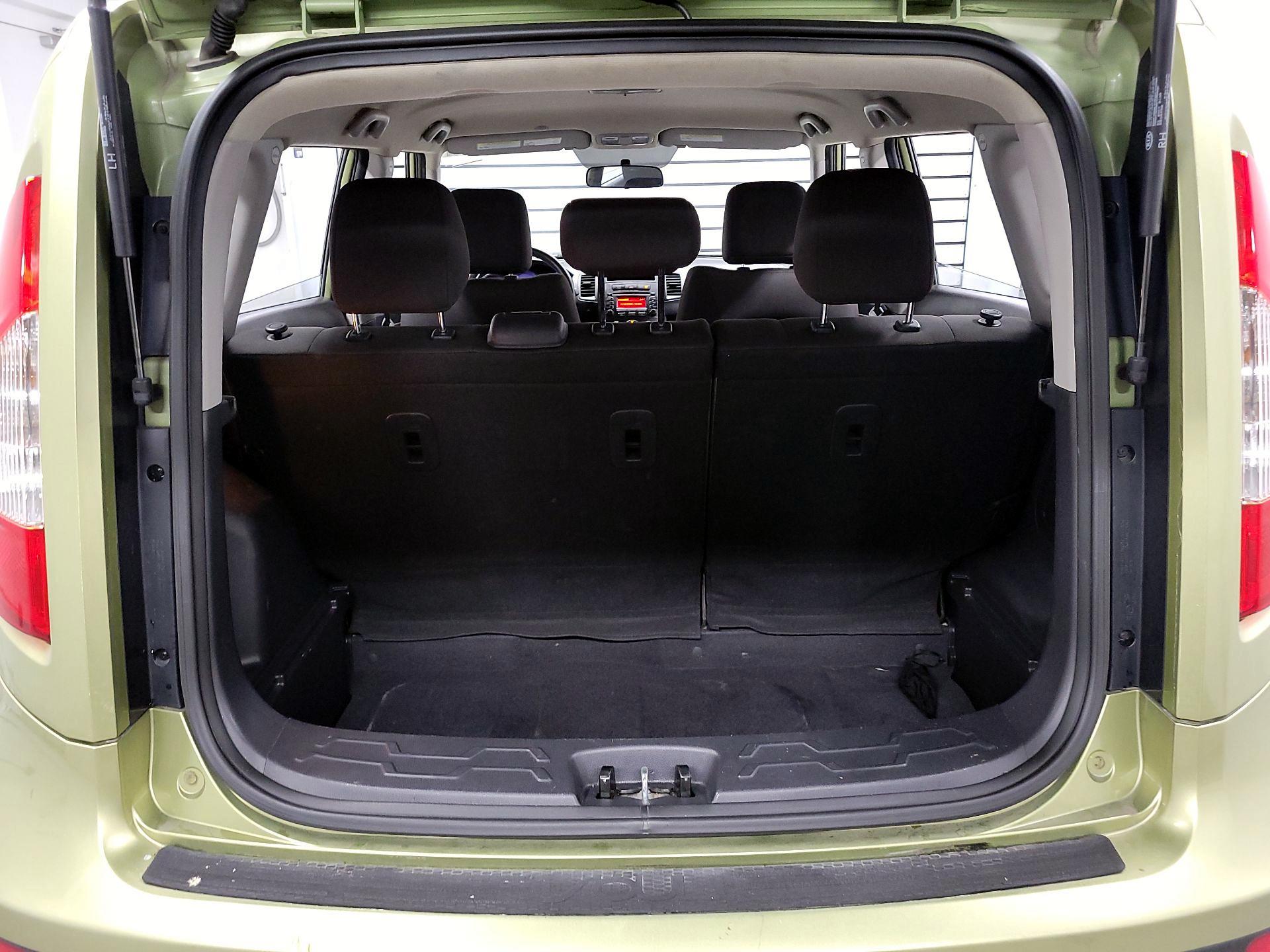 Thumbnail: 2013 Kia Soul - 17