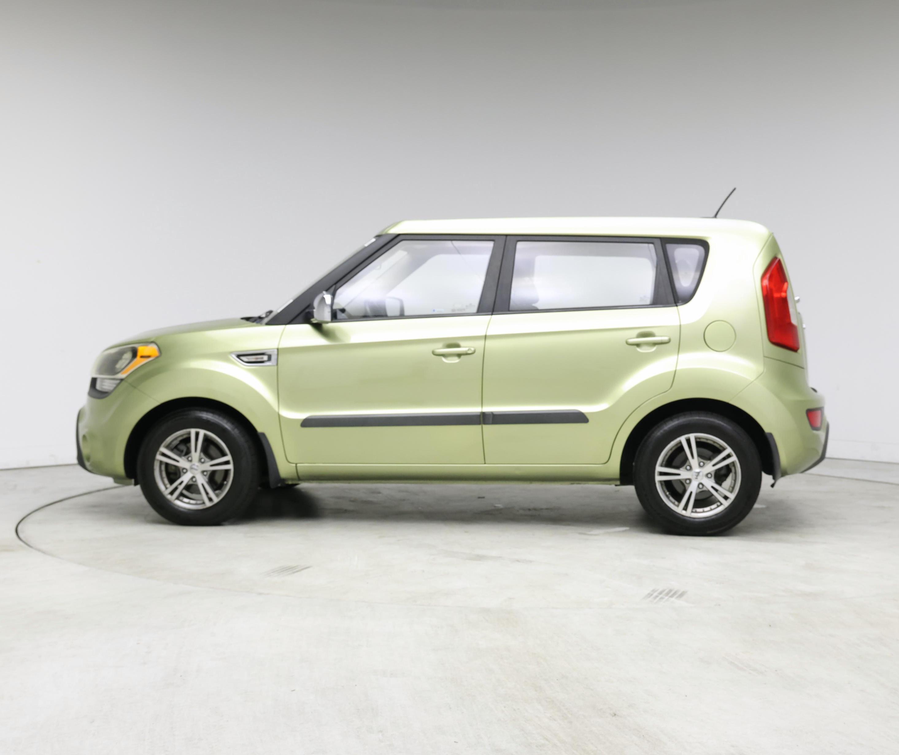 Thumbnail: 2013 Kia Soul - 3