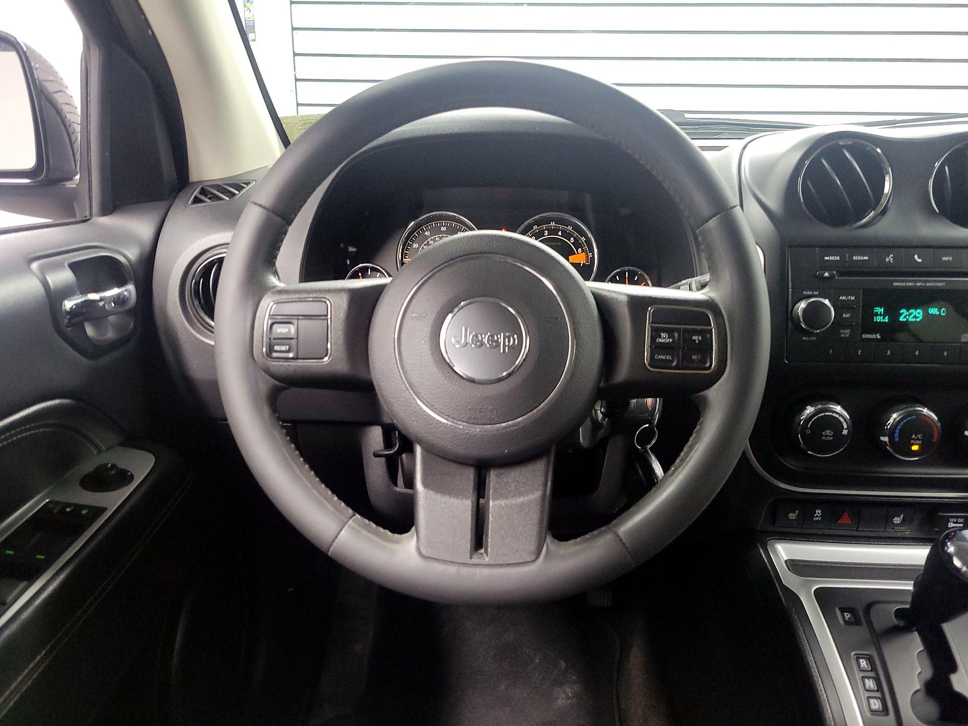 Thumbnail: 2014 Jeep Compass - 10