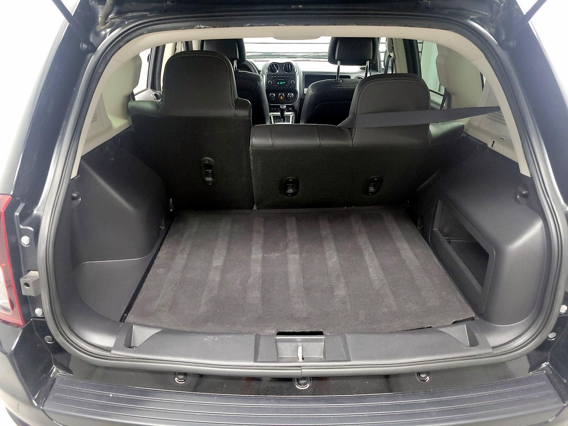 Thumbnail: 2014 Jeep Compass - 17