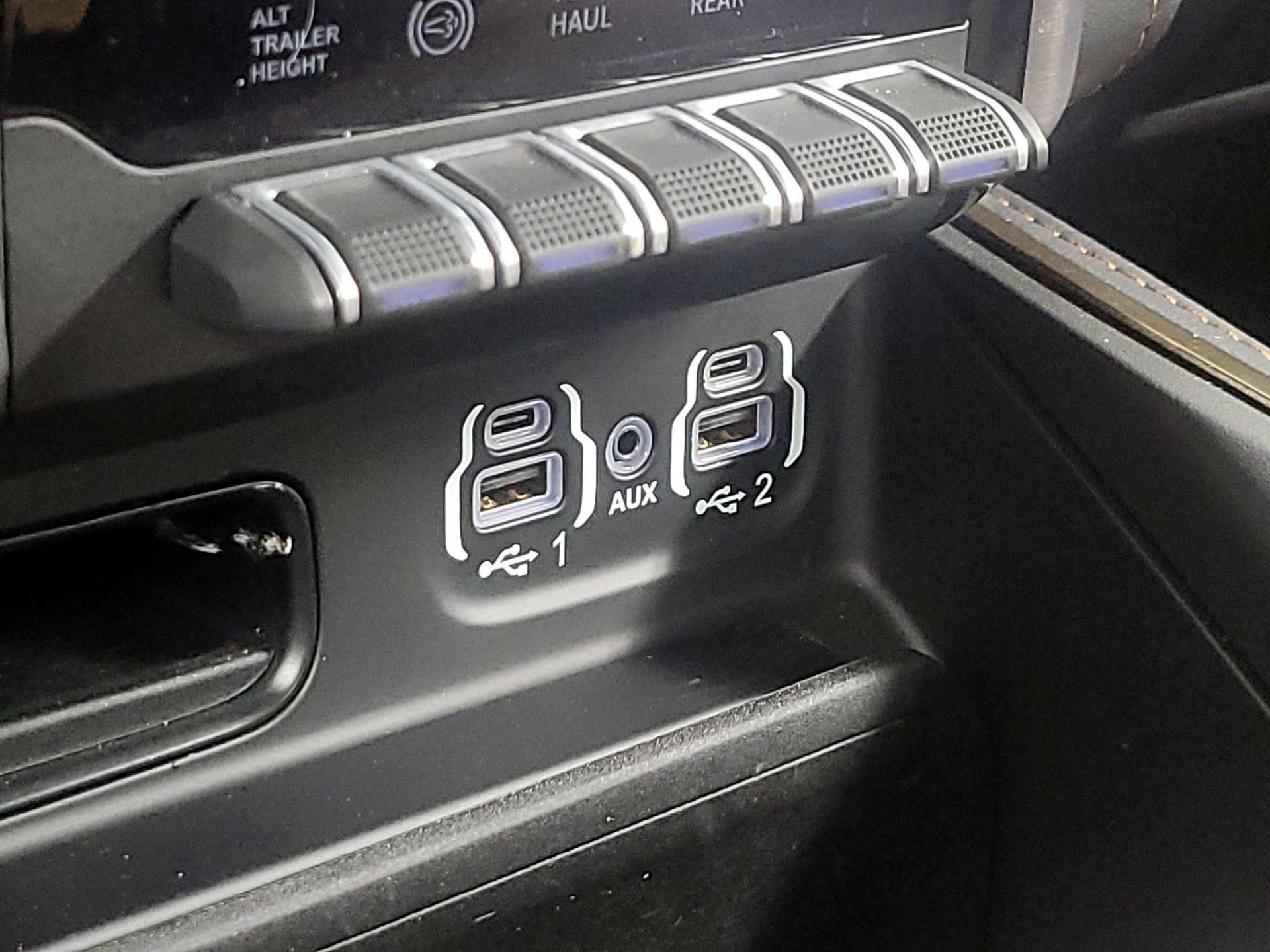 Thumbnail: 2021 RAM 3500 - 18
