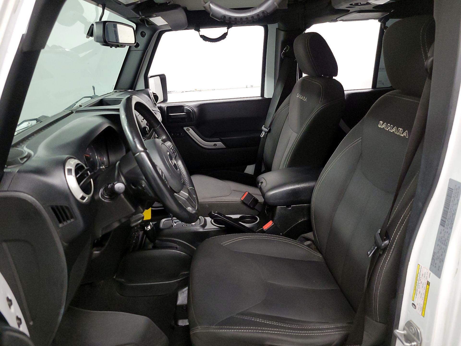 Thumbnail: 2018 Jeep Wrangler - 11