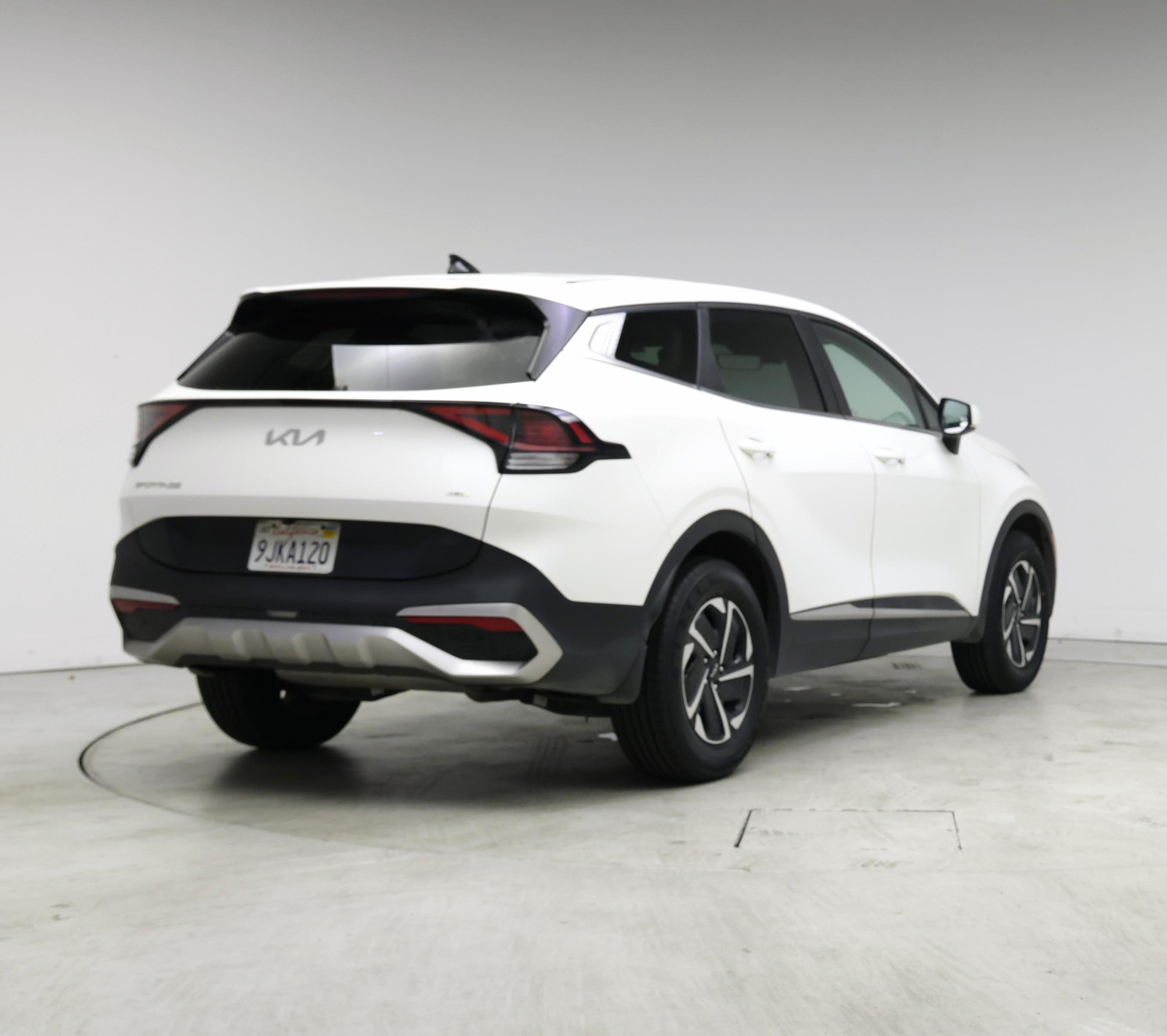 Thumbnail: 2023 Kia Sportage - 8