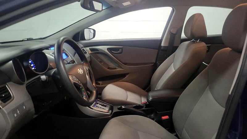 2013 Hyundai Elantra GLS 11