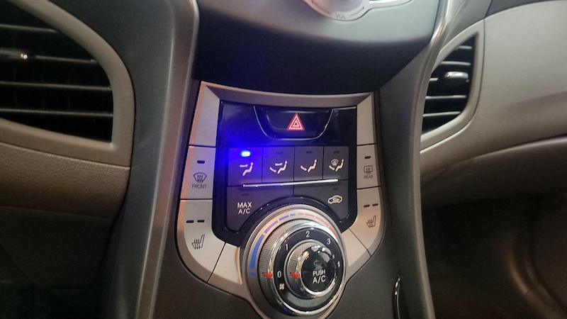 2013 Hyundai Elantra GLS 15