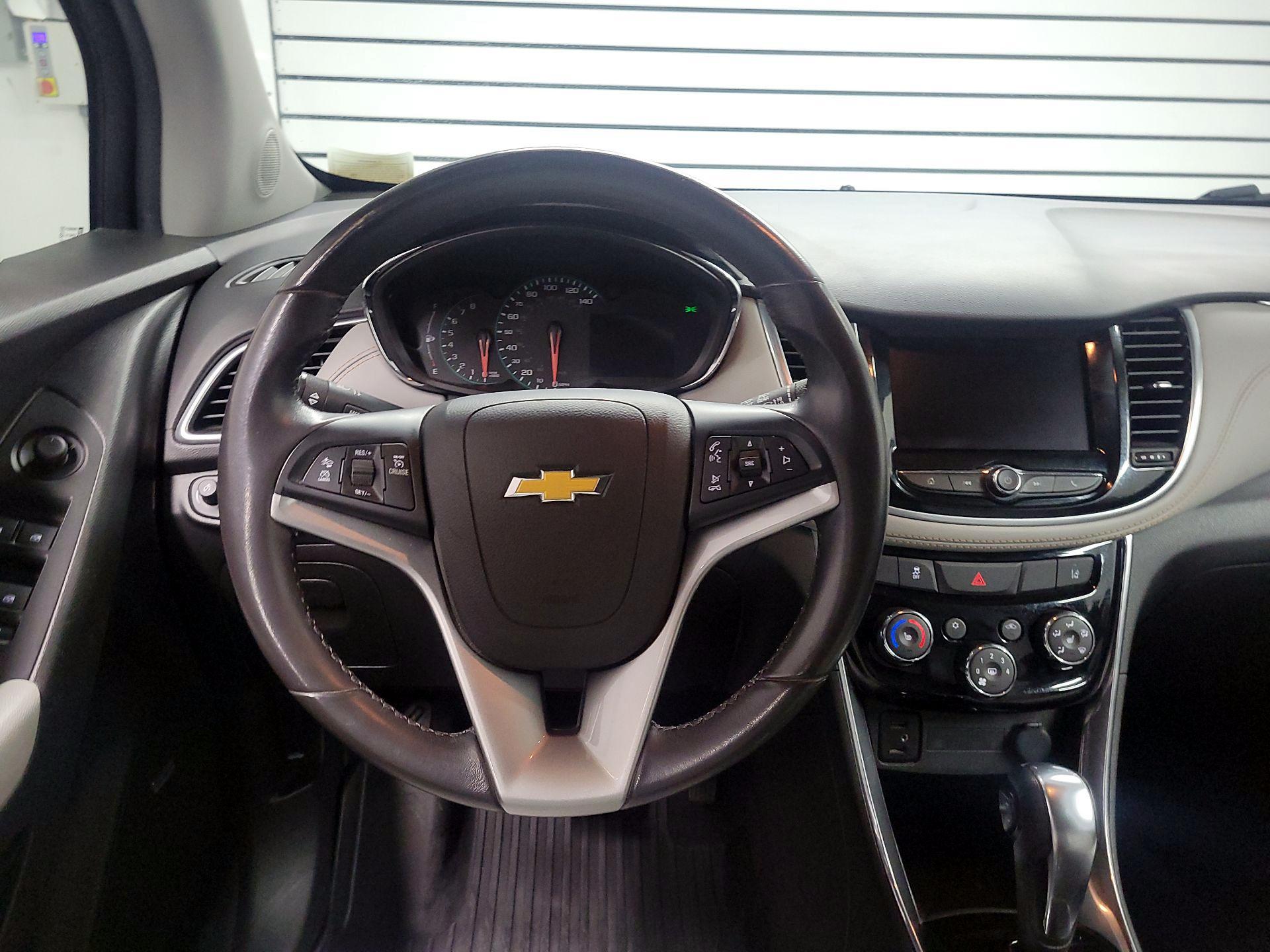 Thumbnail: 2020 Chevrolet Trax - 10