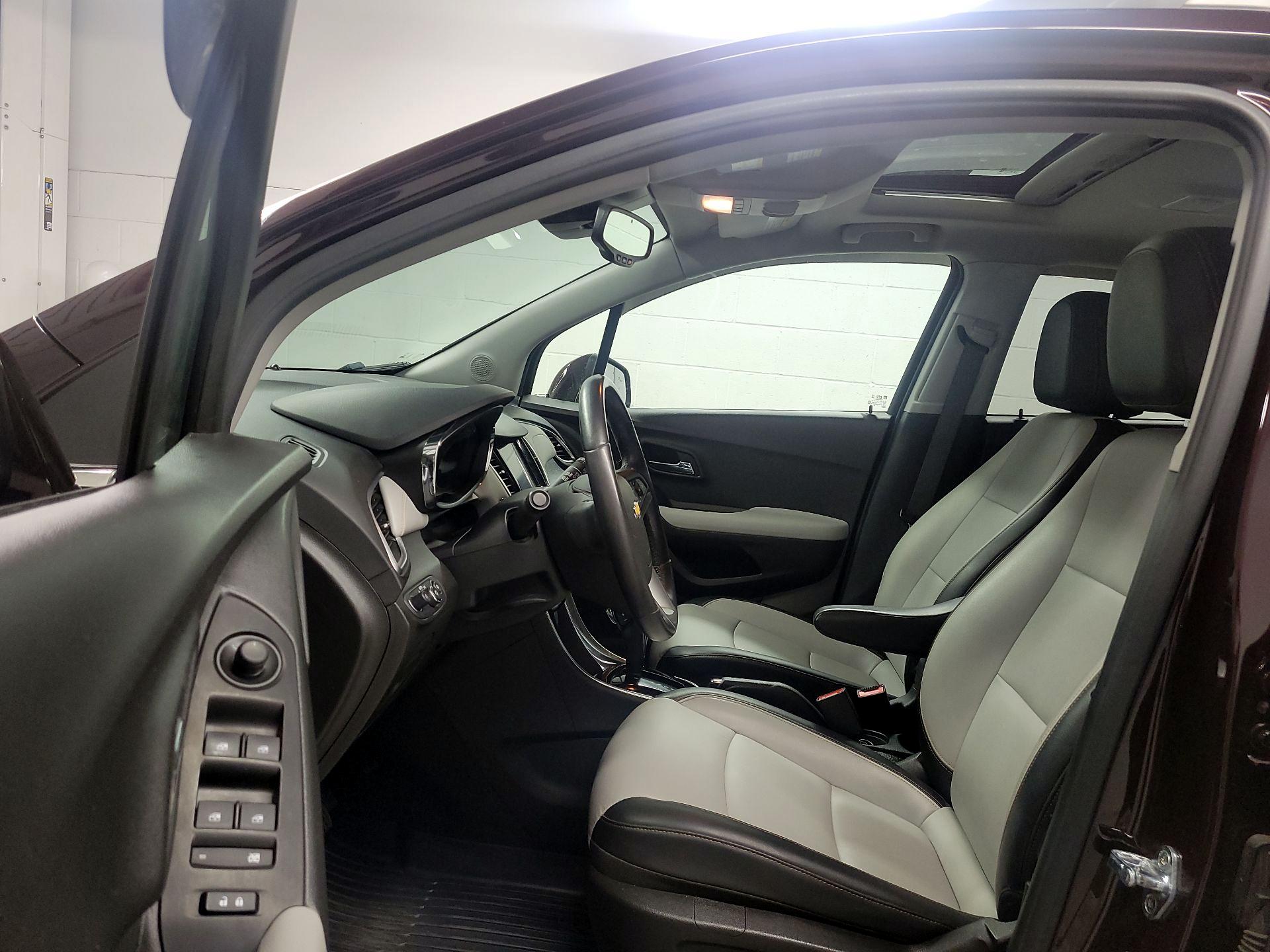 Thumbnail: 2020 Chevrolet Trax - 19