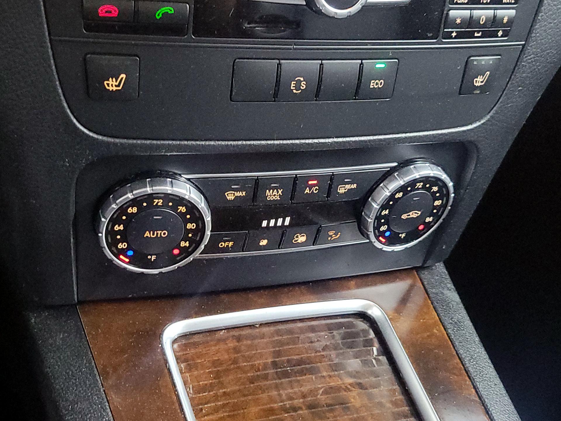 Thumbnail: 2014 Mercedes-Benz GLK - 15