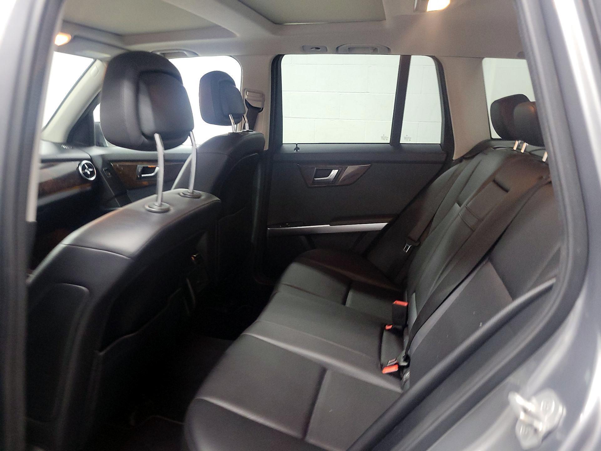 Thumbnail: 2014 Mercedes-Benz GLK - 17